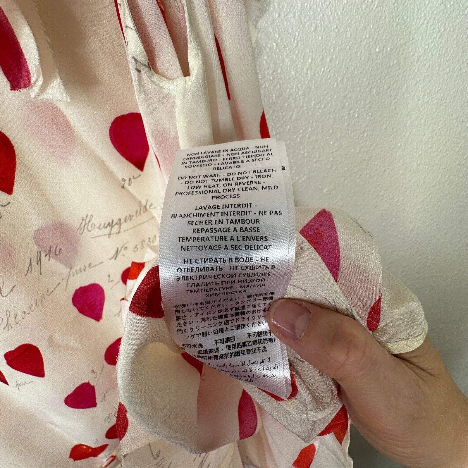 Alexander McQueen Alexander McQueen Cream Red Sleeveless Ruffle Blouse 44 / 12 Size L / US 10 / IT 46 - 16 Thumbnail