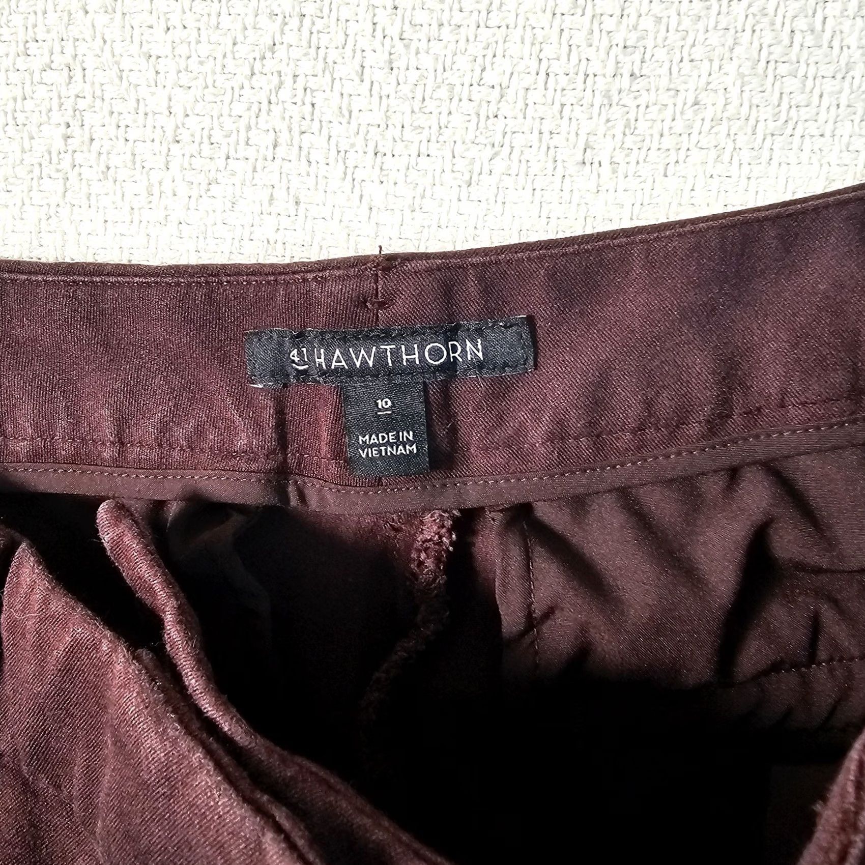 Vintage 41 Hawthorne Wine Straight Leg Chino Pants Women's Size 10 Cropped Dressy Career Professional Suiting Material Blend Stretch Closet Ready Size 32" / US 10 / IT 46 - 3 Thumbnail