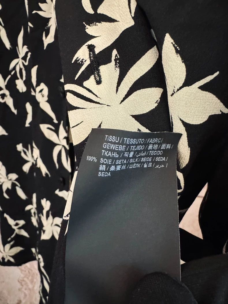 Yves Saint Laurent Saint Laurent size 39 20SS Mulberry Silk Flower Shirt 2503 Size US M / EU 48-50 / 2 - 5 Thumbnail