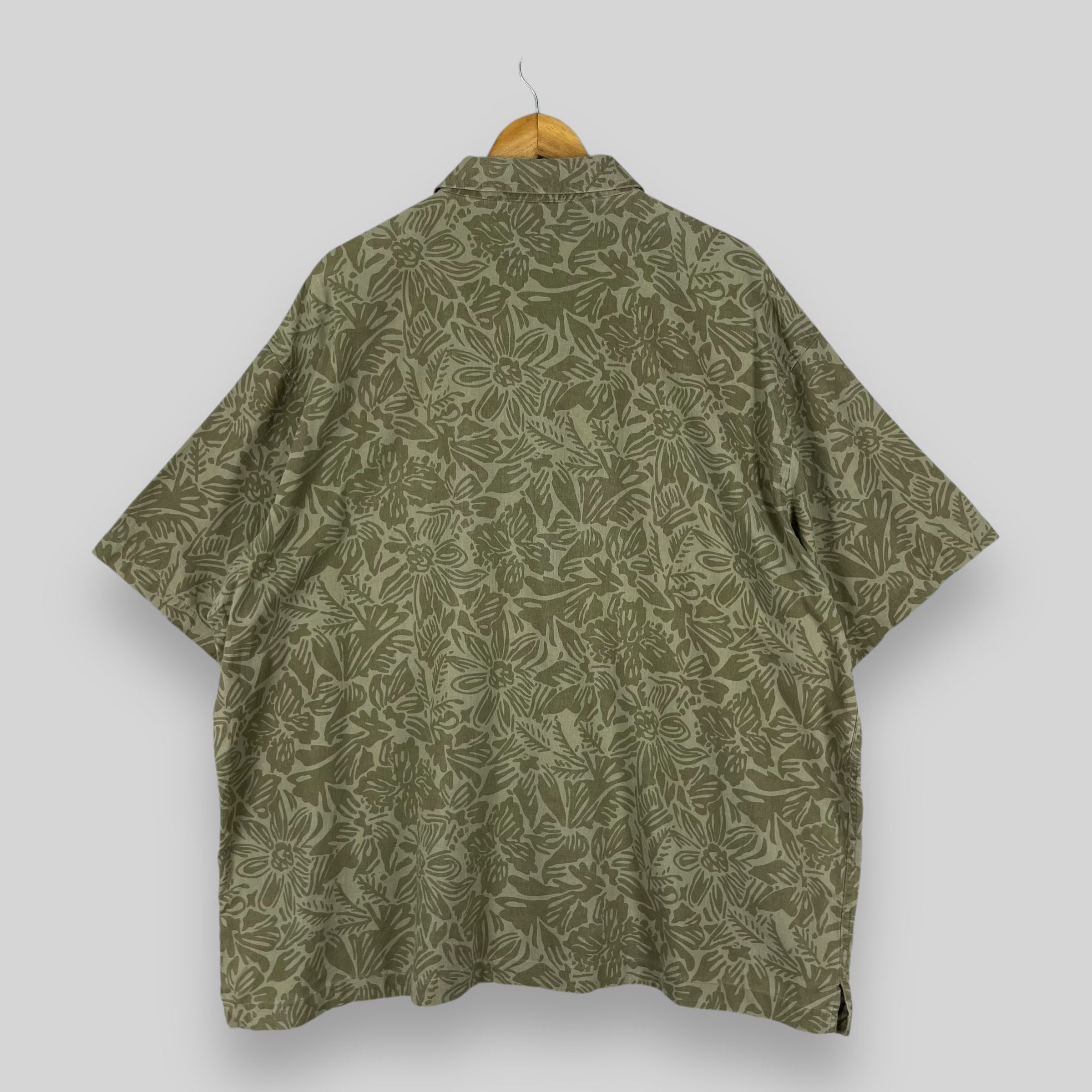 Vintage Vintage OLD NAVY Hawaii Hibiscus Floral Motive Shirt Size US XXL / EU 58 / 5 - 10 Thumbnail