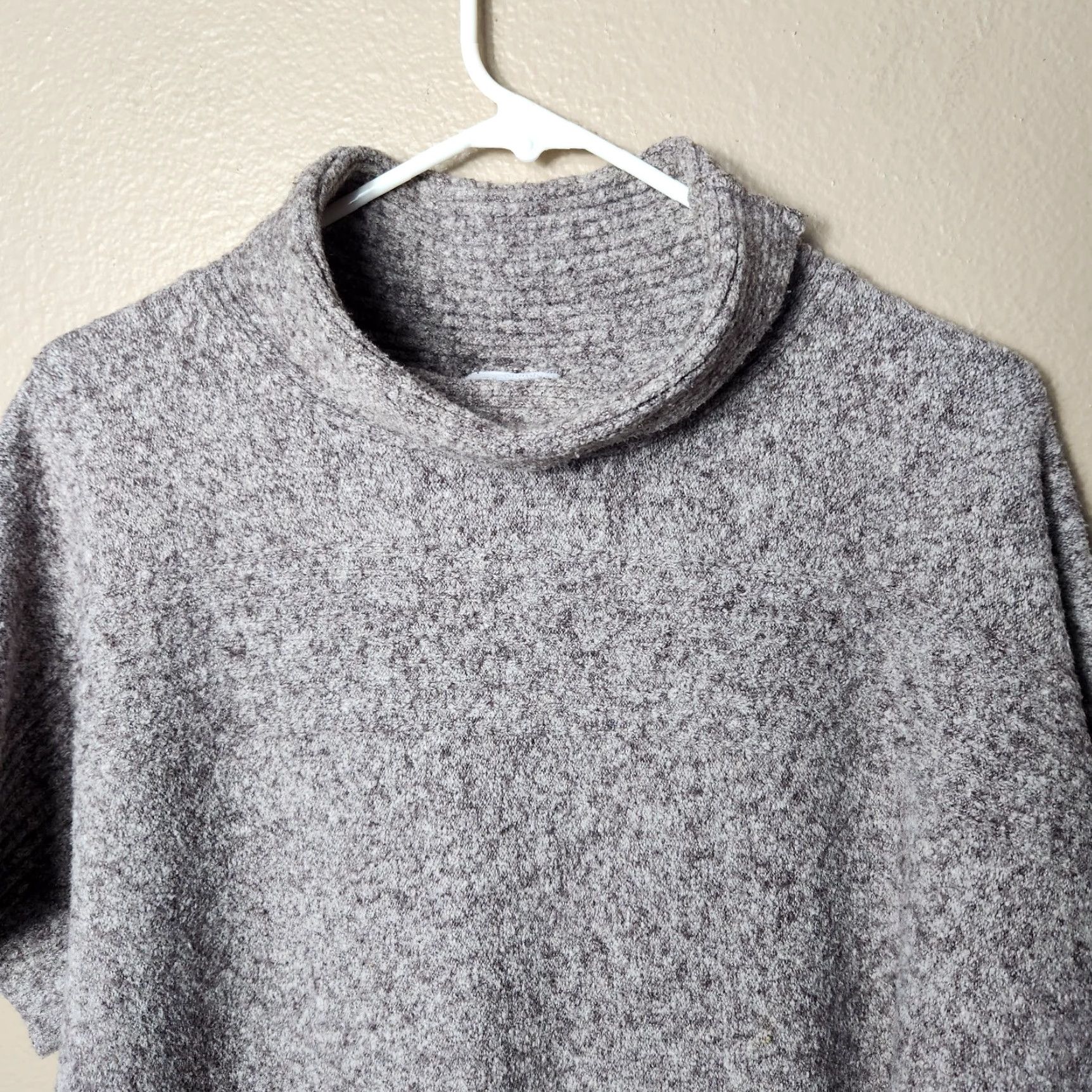 Vintage Columbia Womens Purple Heather Short Sleeve Cowl Neck Tunic Sweater-Size M Size M / US 6-8 / IT 42-44 - 4 Thumbnail