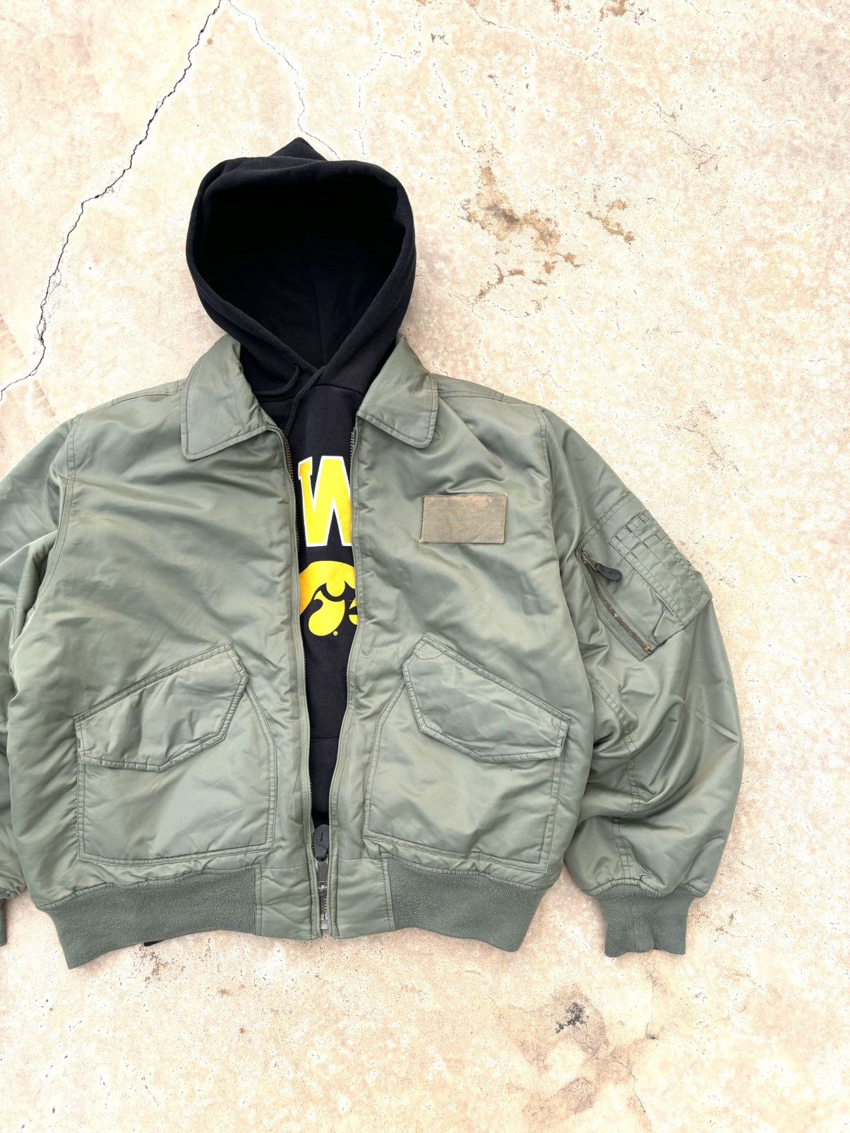 Alpha Industries FADED Alpha Ma-1 Flight Bomber Jacket (Kanye Style) Size US L / EU 52-54 / 3 - 7 Thumbnail