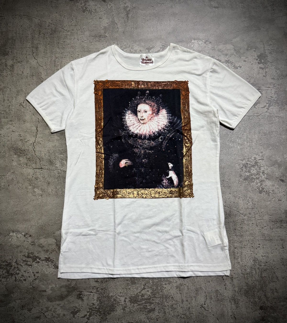 Vivienne Westwood Vivienne Westwood Queen Elizabeth Tshirt Size US M / EU 48-50 / 2 - 1 Thumbnail