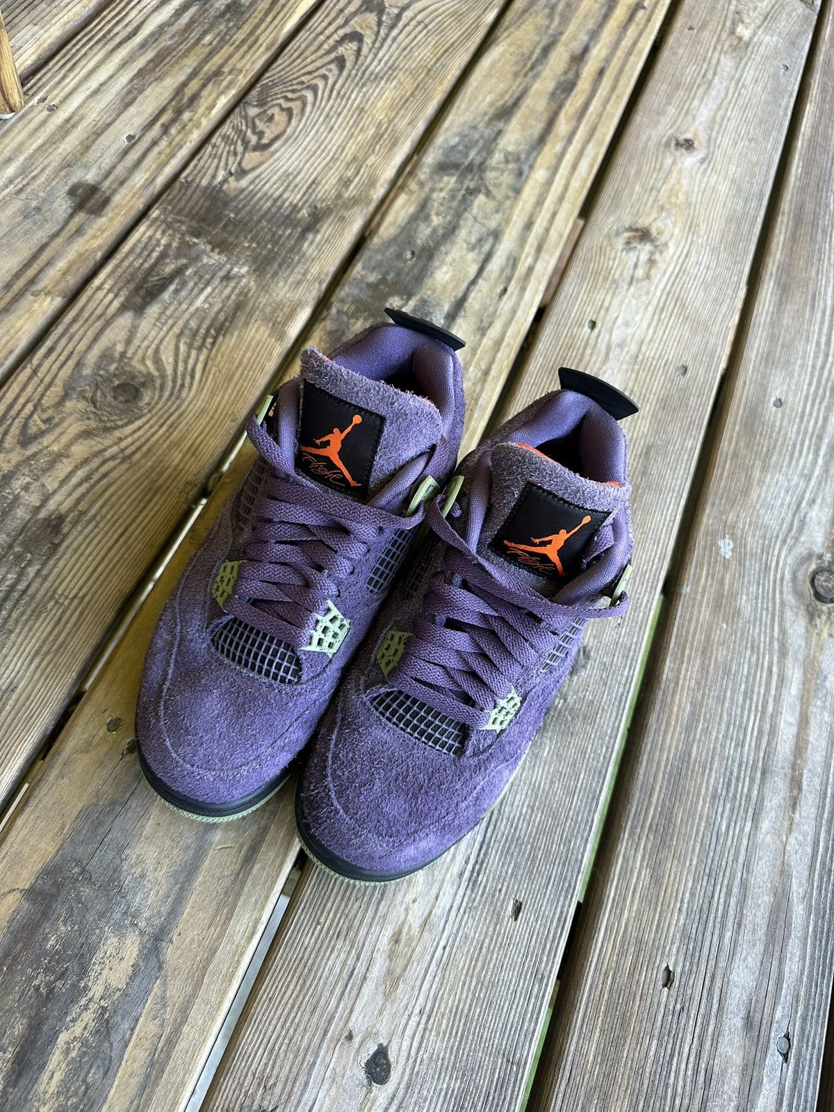 Nike NIKE AIR JORDAN 4 RETRO MID CANYON PURPLE Size US 7.5 / IT 37.5 - 3 Thumbnail
