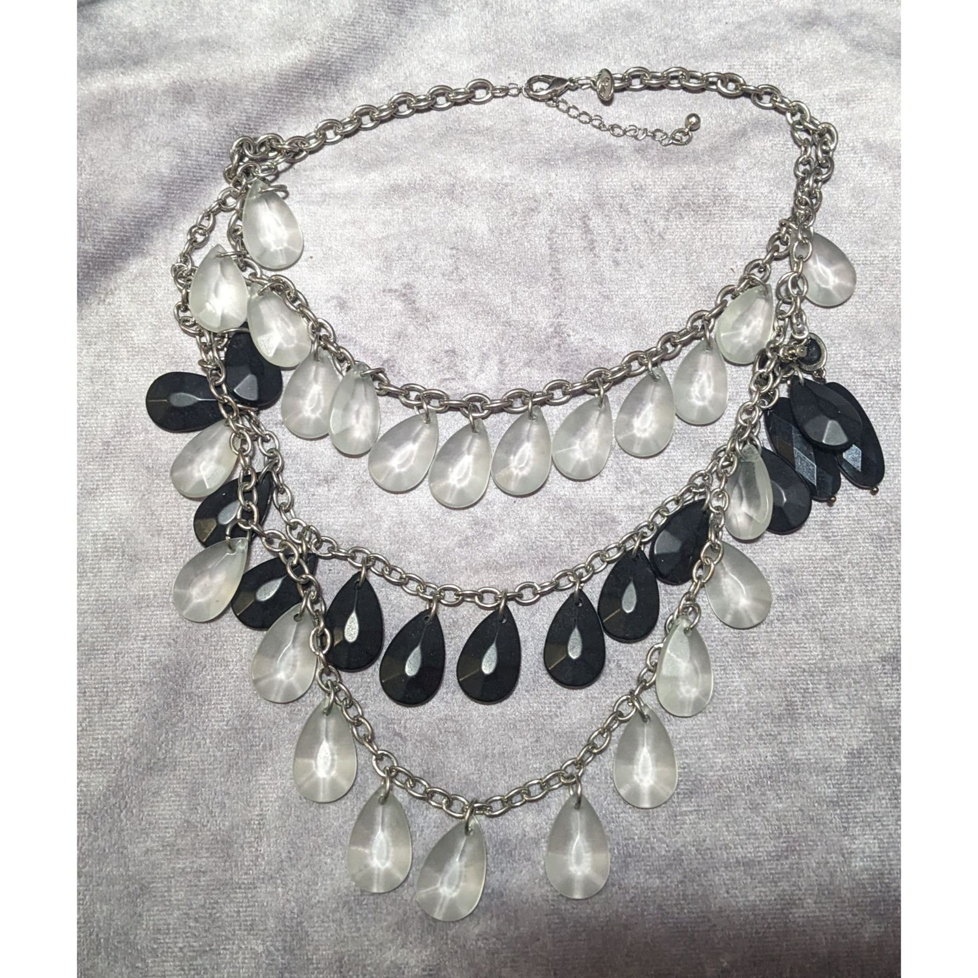 Other Charming Charlie Chunky Multilayer Black And Clear Teardrop Size ONE SIZE - 5 Thumbnail
