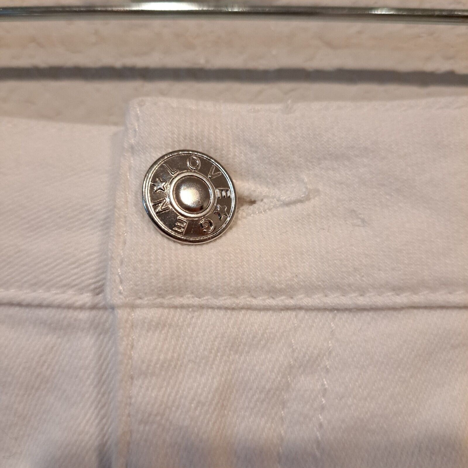 Generation Love Generation Love Revolve Women's Pearl Shorts White 29 NWT Size 29" - 9 Thumbnail