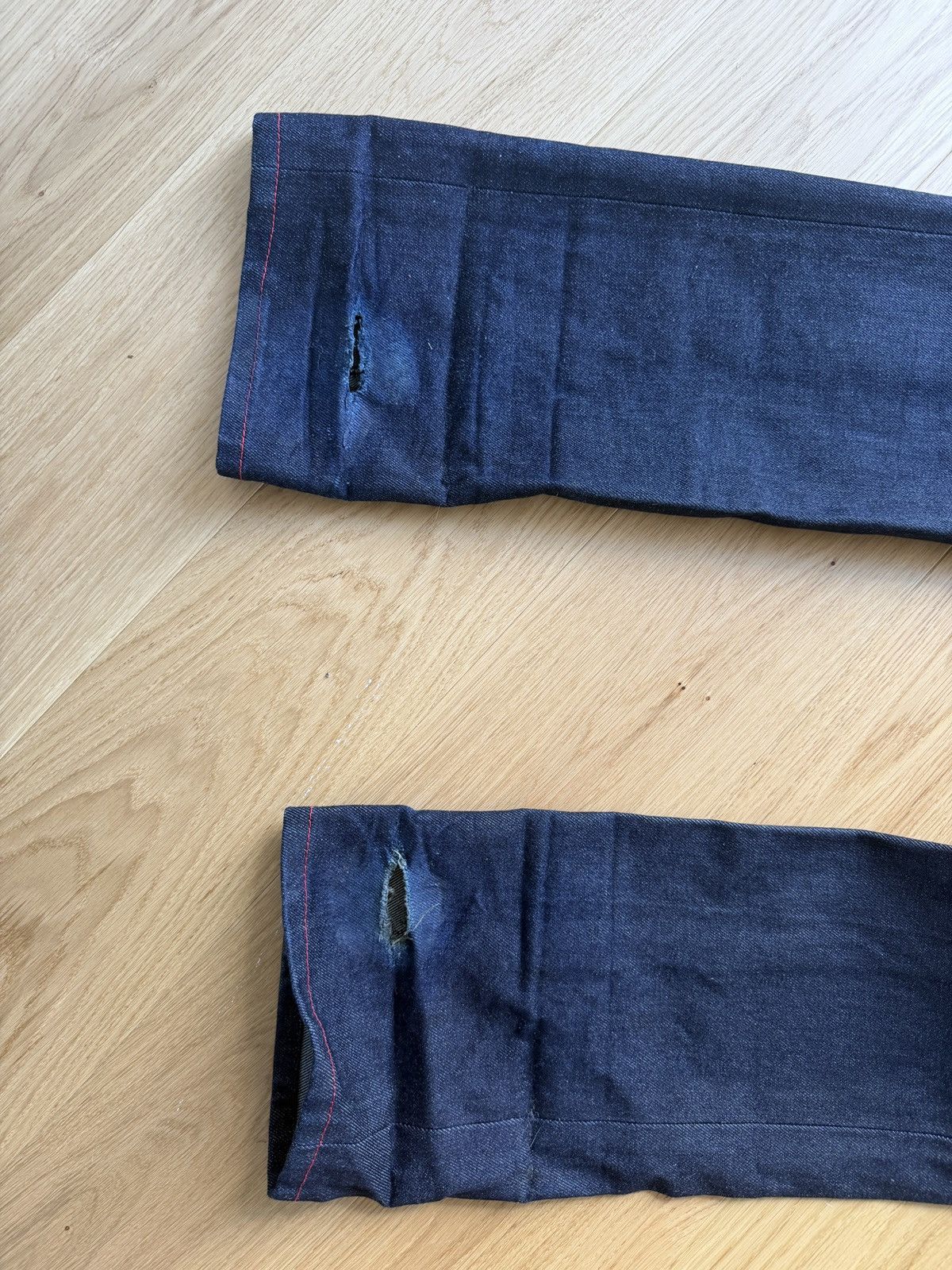 Acne Studios Early 2000s Acne International red stitch jeans flame patch Size US 29 - 6 Thumbnail