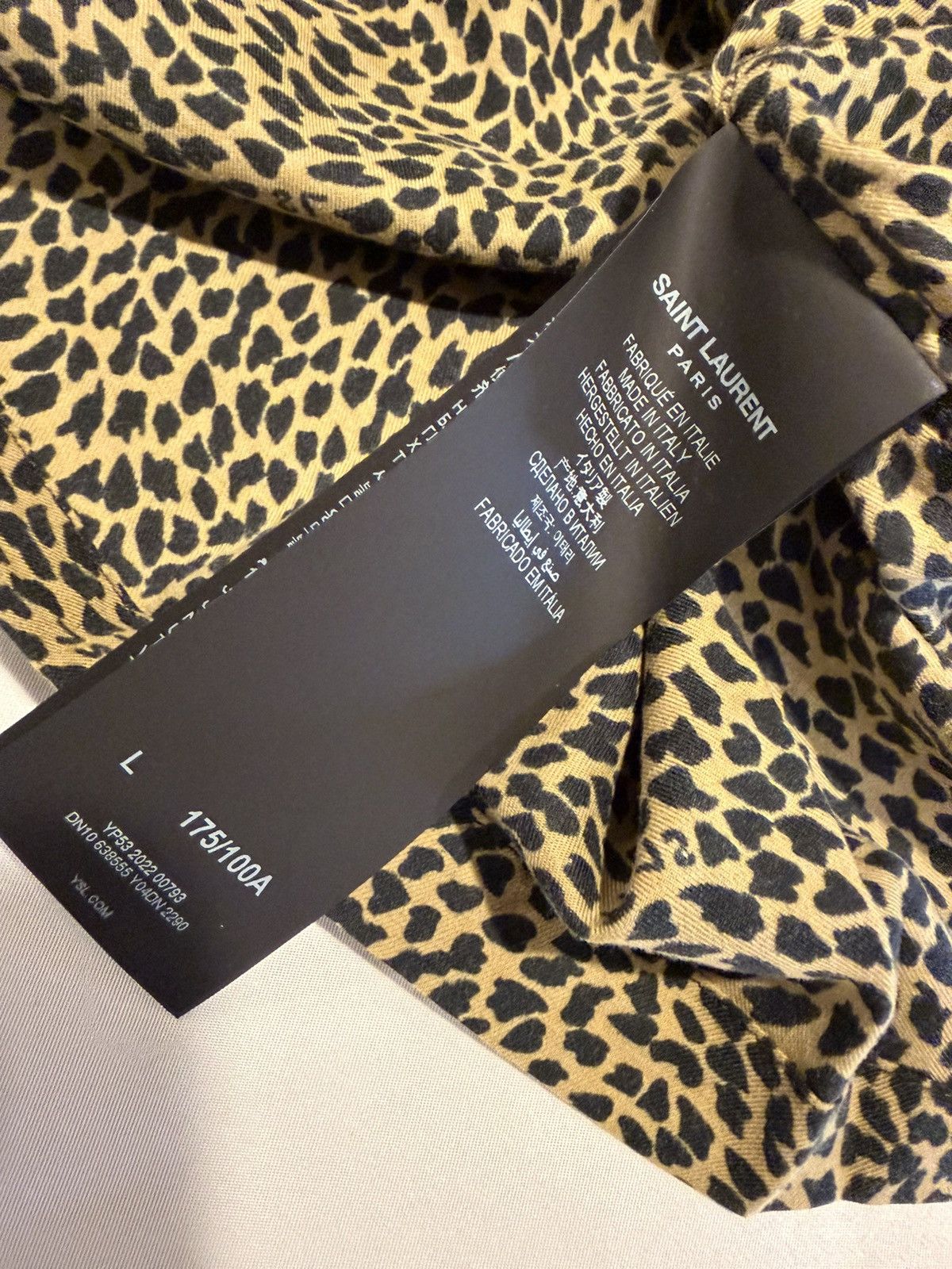 Saint Laurent Paris Saint Laurent men leopard print shirt.L. $890 Size US L / EU 52-54 / 3 - 9 Thumbnail