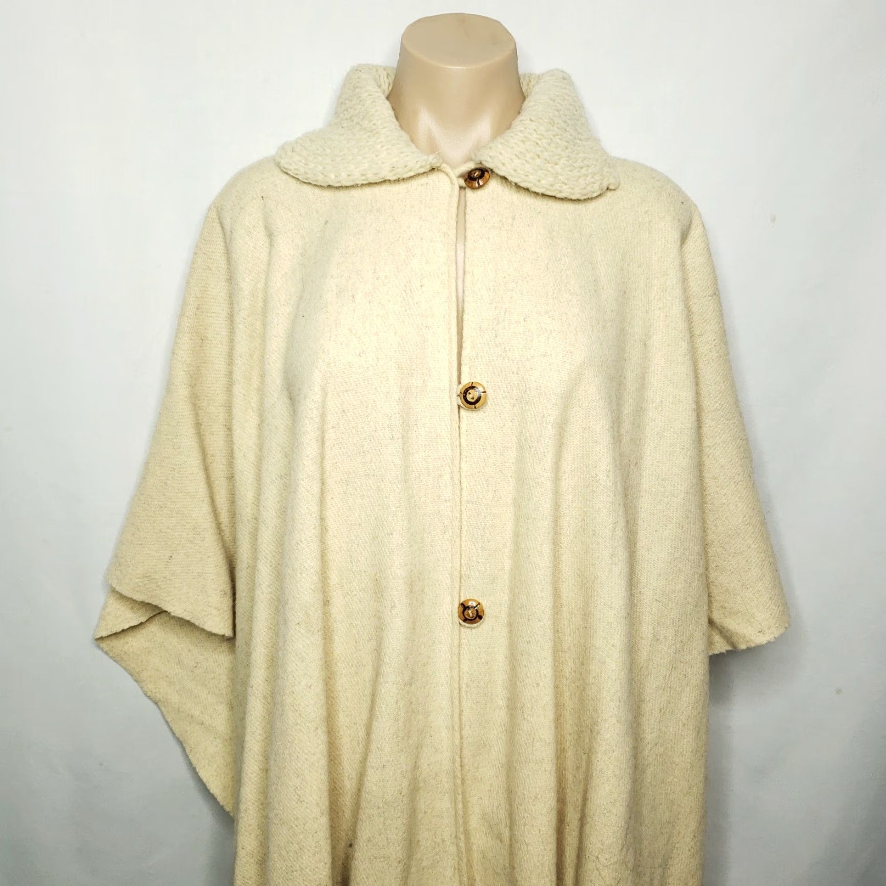 Vintage VINTAGE Beige Oatmeal Wool Blanket Poncho Cape Cream Sweater Knit Collar One Size Womens M? Size ONE SIZE - 4 Thumbnail