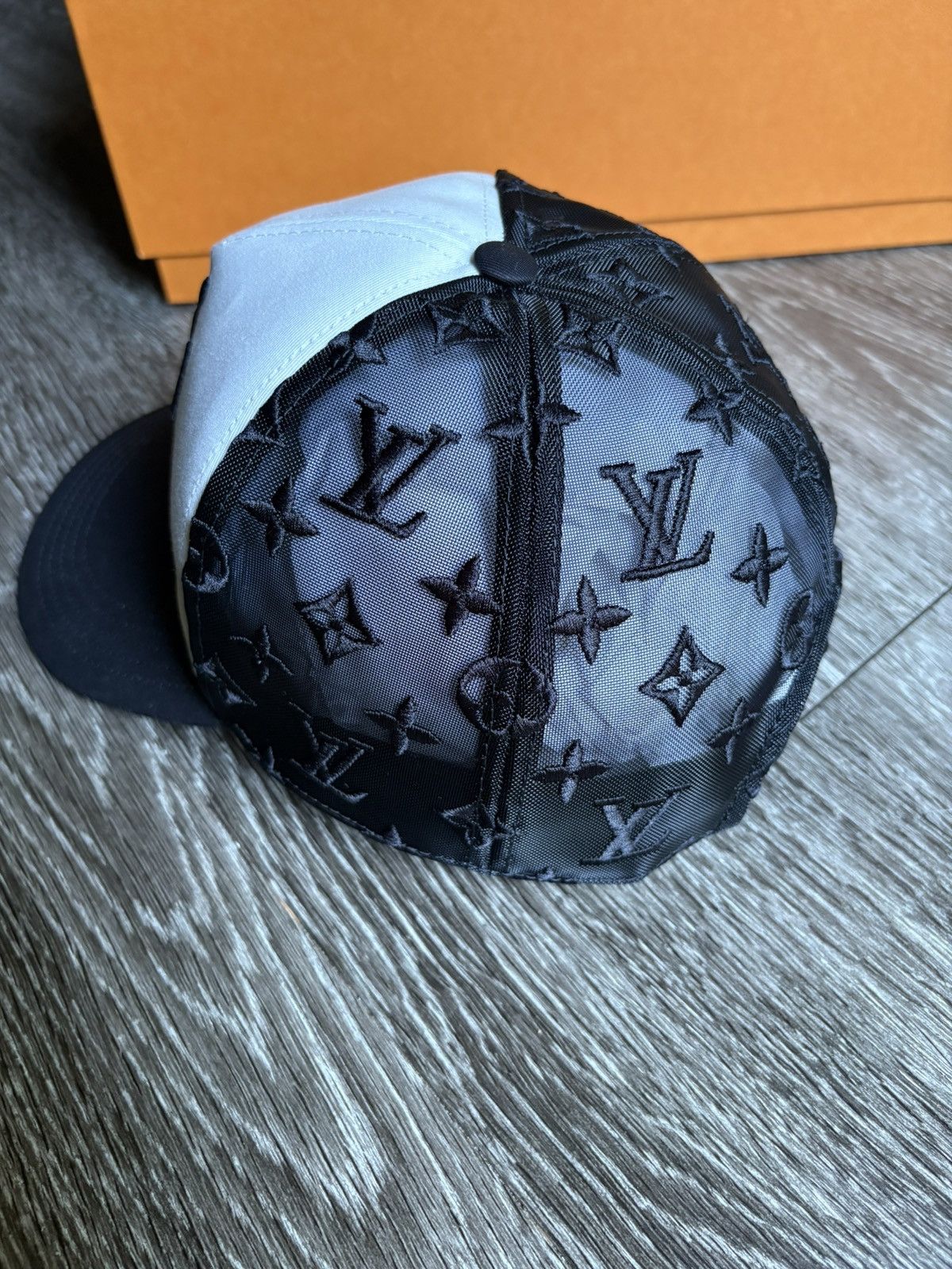 Louis Vuitton × Tyler The Creator Louis Vuitton x Tyler the Creator Mesh Signature Hat Black Size ONE SIZE - 3 Thumbnail