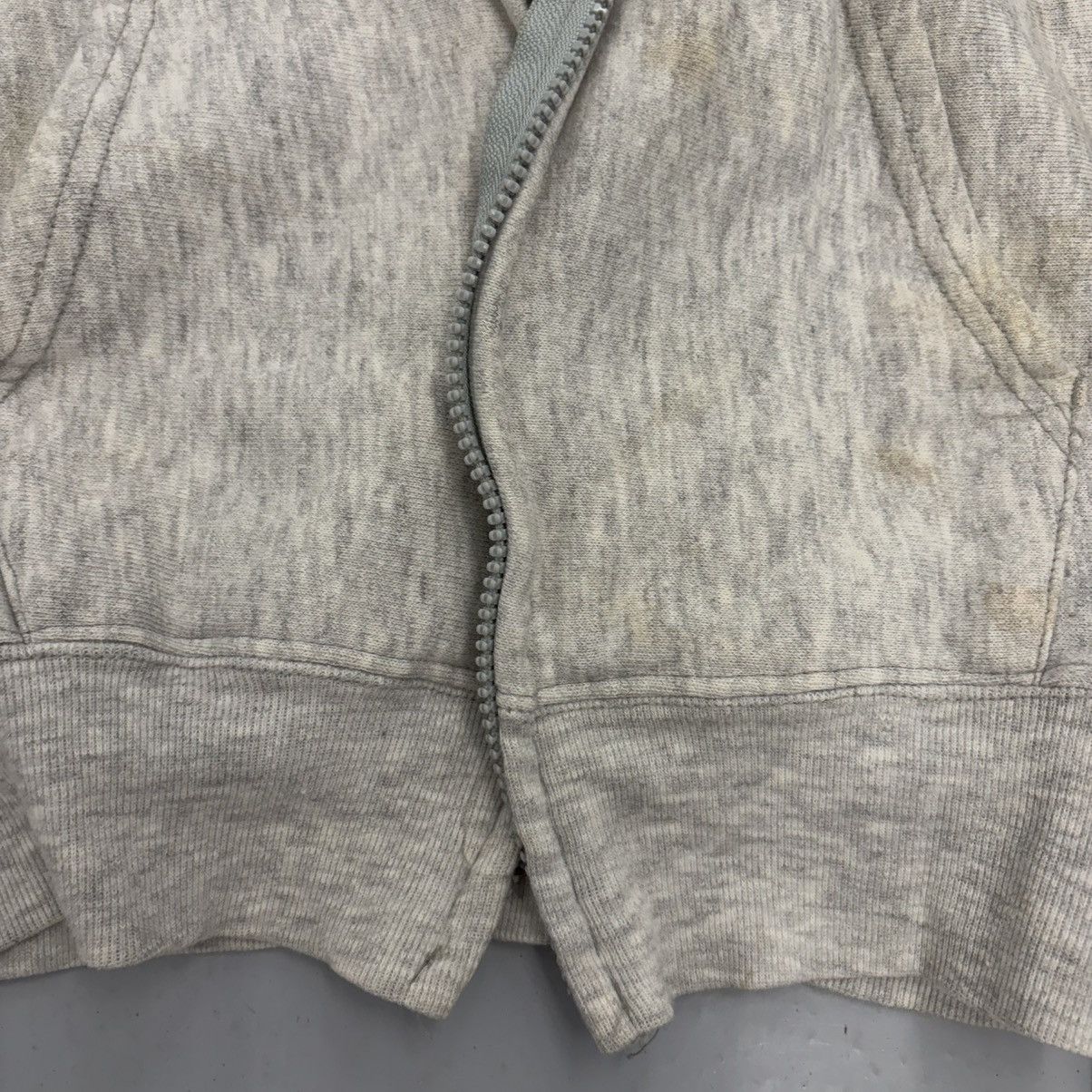 Champion Vintage 90s Champion Grey Distressed Blank Full Zip Hoodie Size XS / US 0-2 / IT 36-38 - 3 Thumbnail
