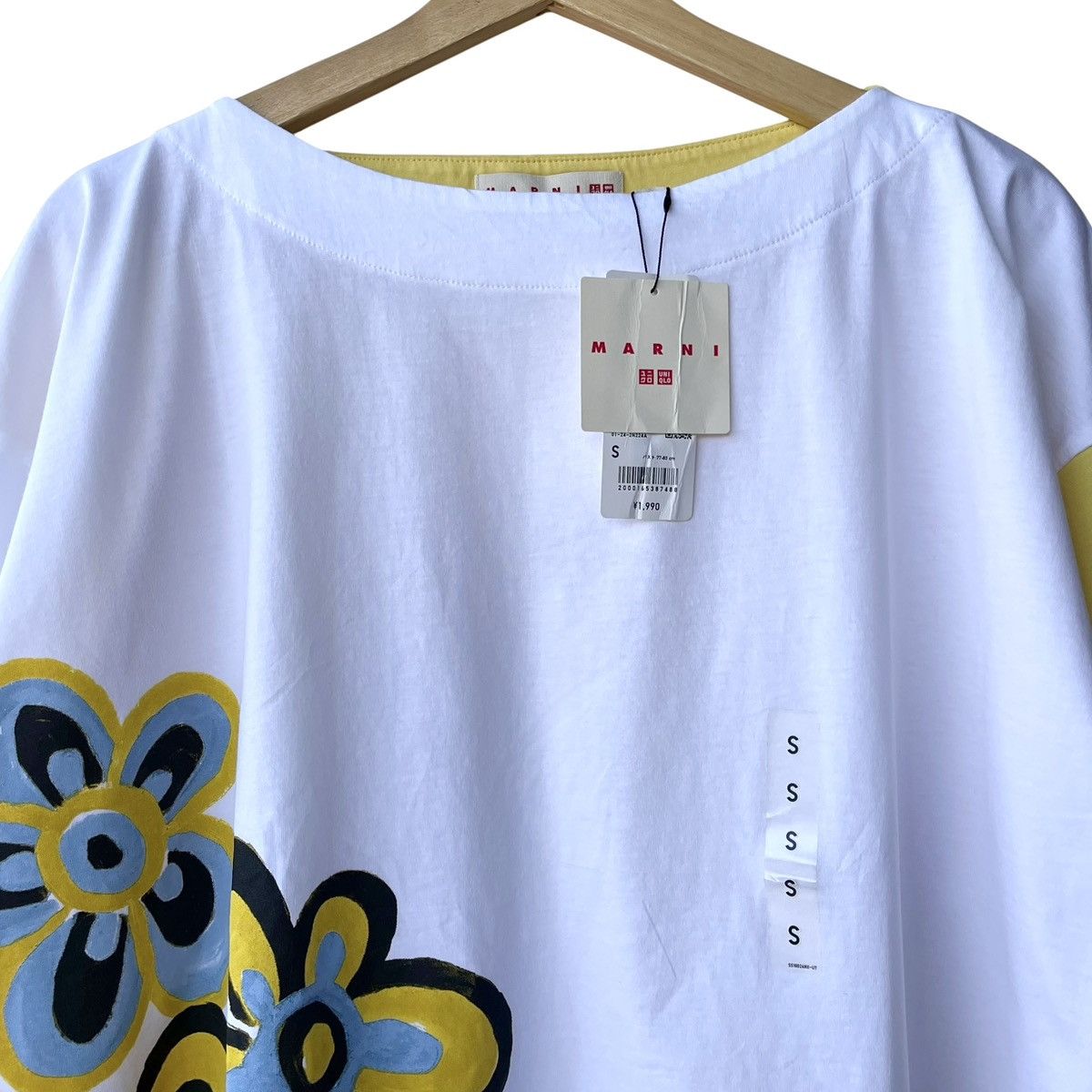 Marni × Uniqlo Marni X Uniqlo Japan ‘21/22 BNWT WMN Boxy Oversize Tee Size S / US 4 / IT 40 - 4 Thumbnail