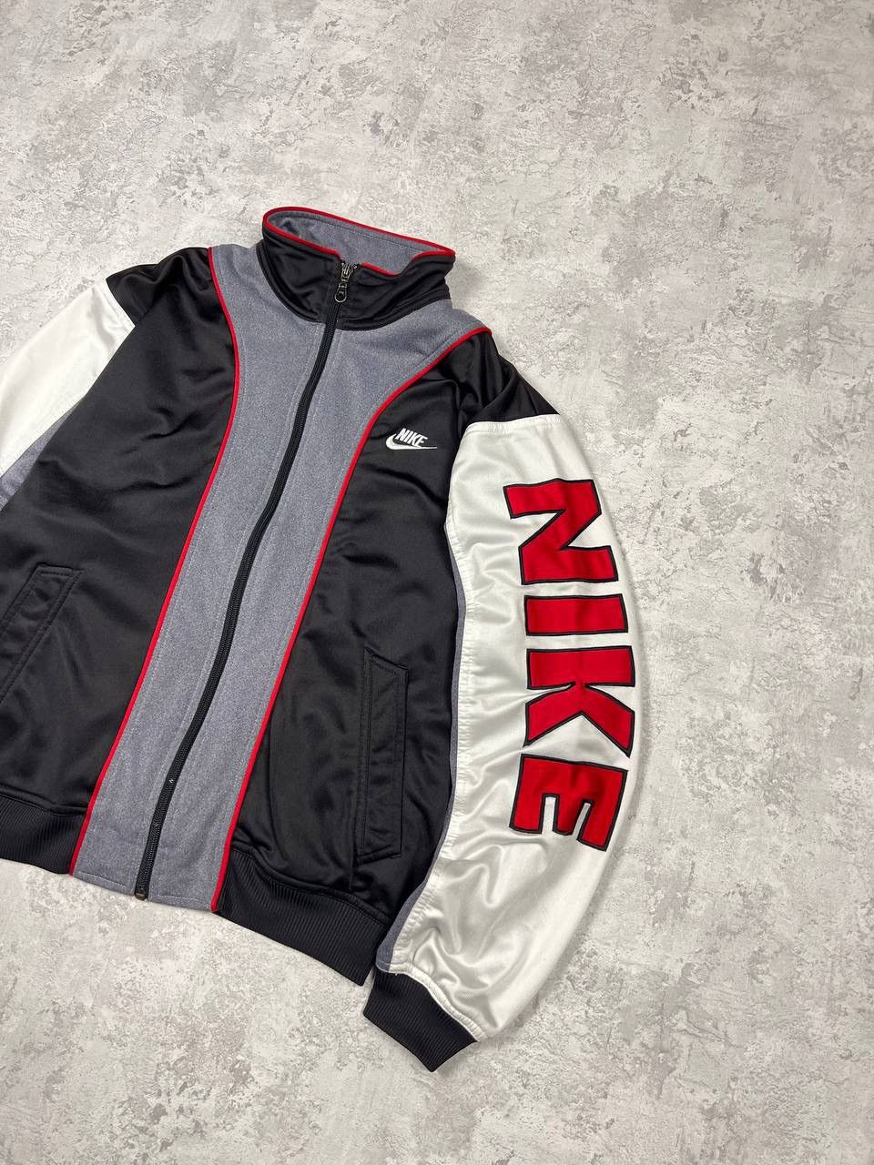 Nike Vintage Nike Track Jacket Big Logo Size US M / EU 48-50 / 2 - 3 Thumbnail