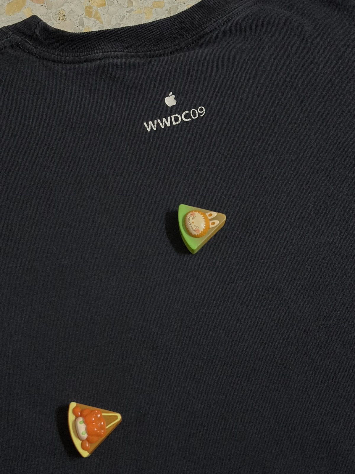 Apple Apple WWDC 2009 Official Conference Promo T-Shirt Size US L / EU 52-54 / 3 - 11 Thumbnail