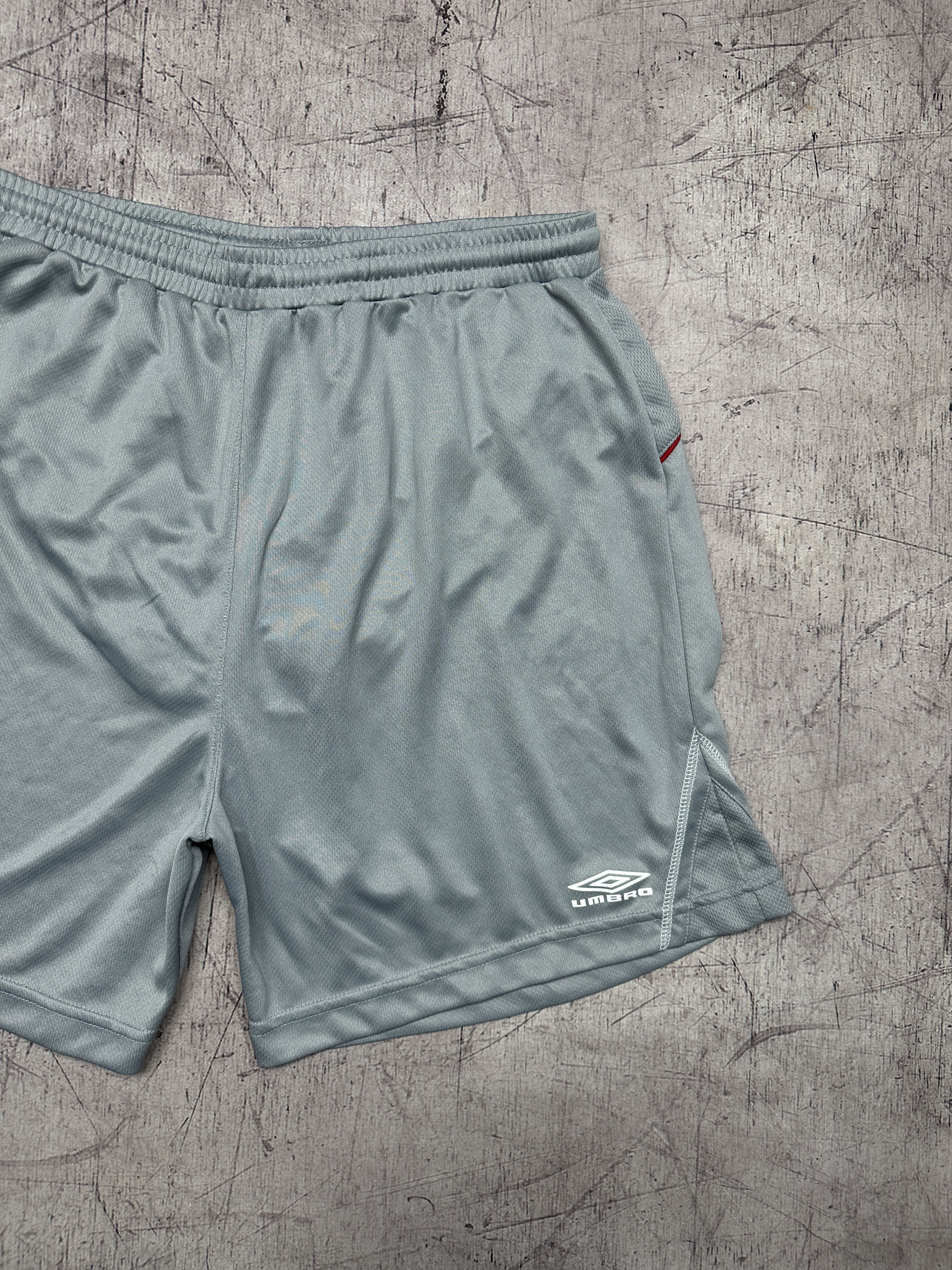 Umbro Umbro Vintage Mens Shorts Size US 34 / EU 50 - 2 Thumbnail