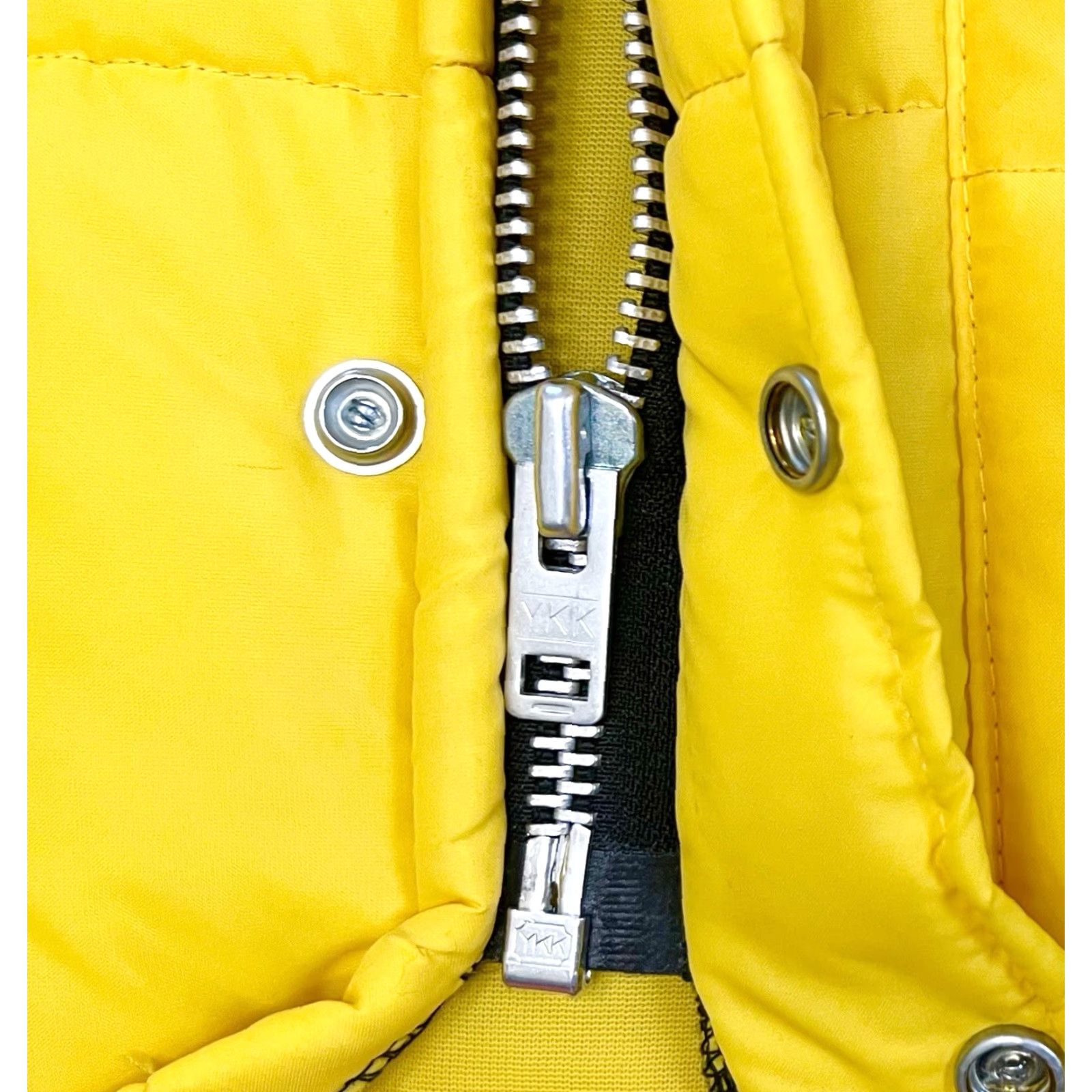 Vintage VINTAGE Swingster 80s Puffer Jacket Solid Yellow L Men Full Zip Quilted Stand-Up Collar Mid-Length Size US L / EU 52-54 / 3 - 3 Thumbnail
