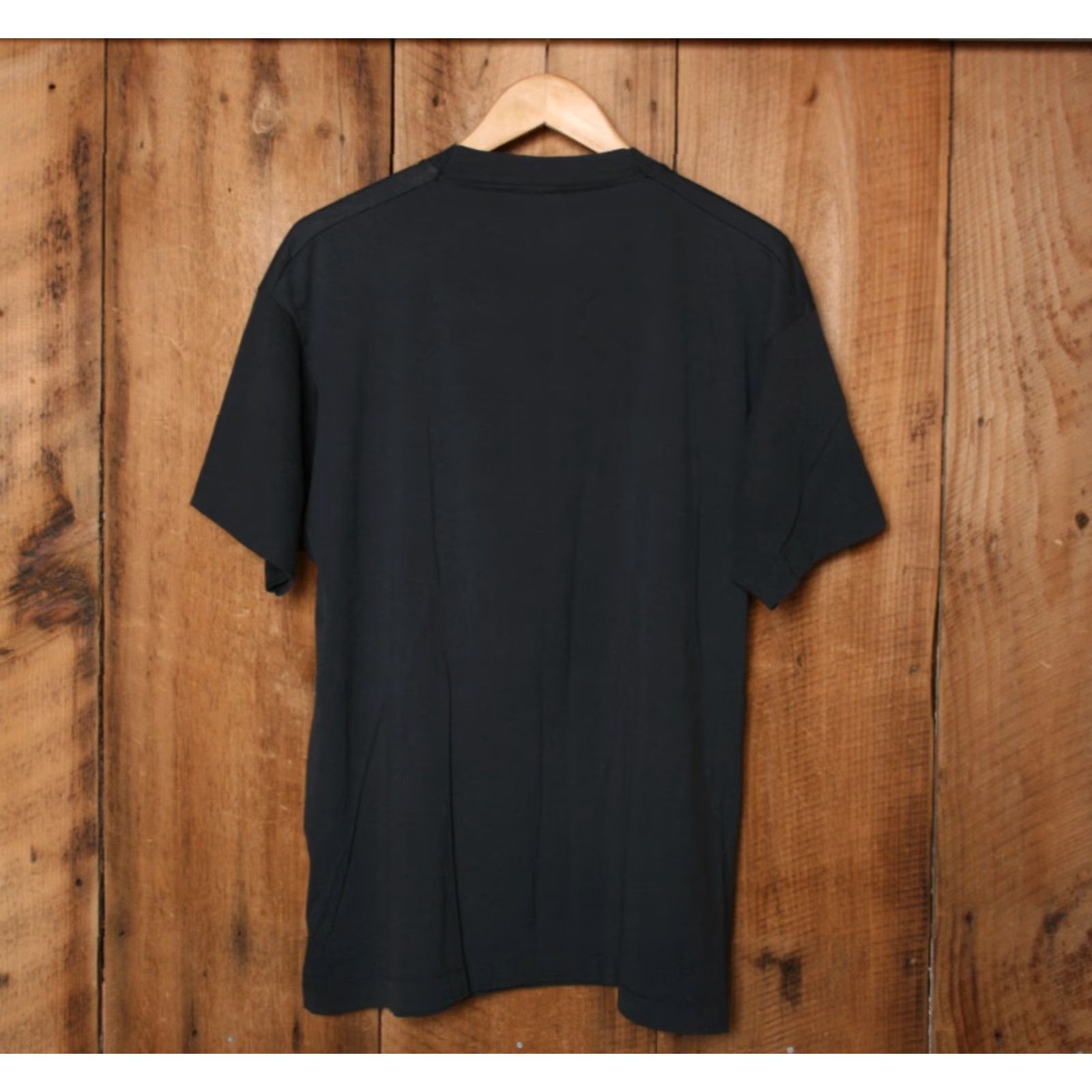 Vintage VINTAGE Howling Wolf Desert Sunset Graphic Single Stitch T-Shirt XL Black Mens Short Sleeve Crew Neck 50/50 90s Size US XL / EU 56 / 4 - 4 Thumbnail