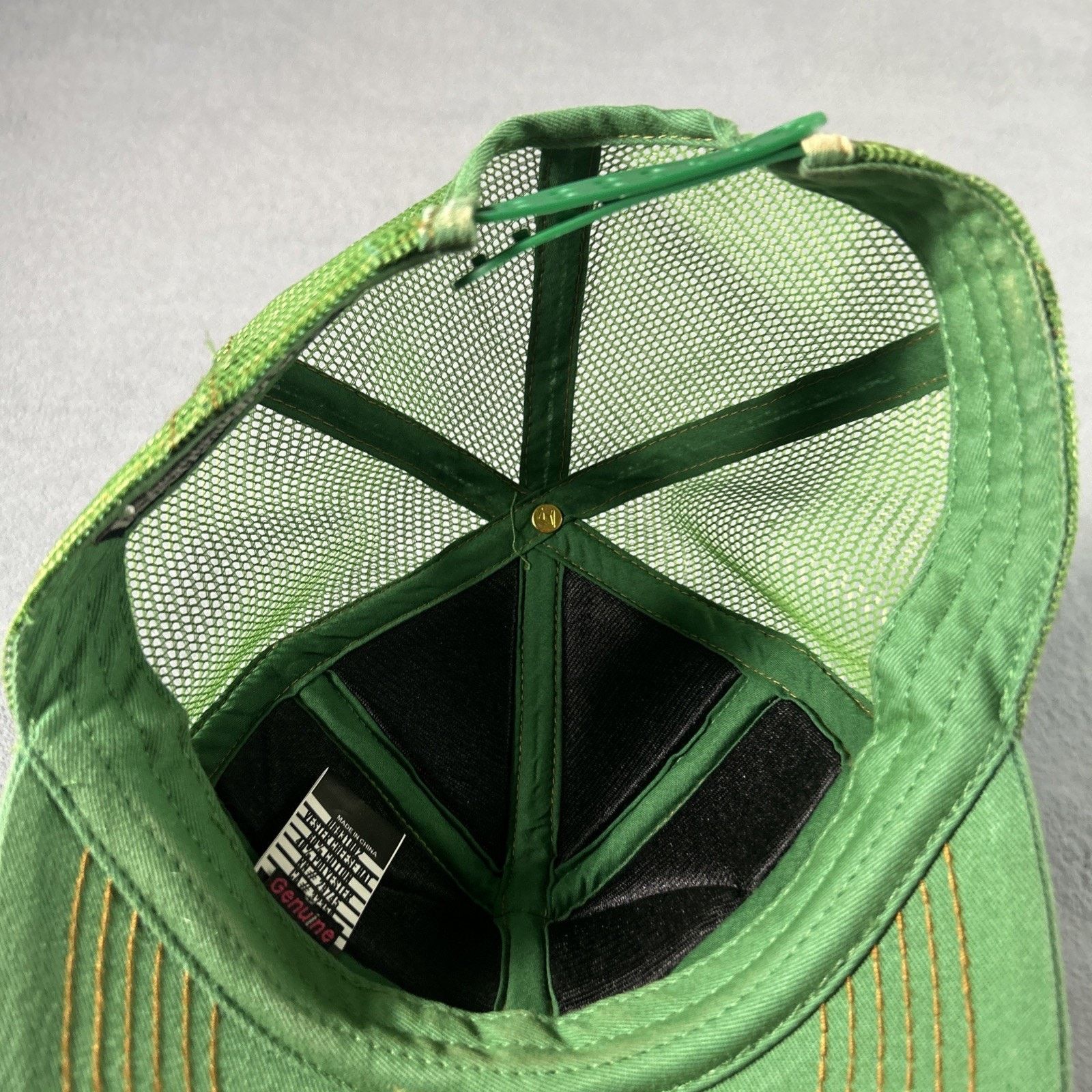 Volcom Volcom 6 Panel Mesh Trucker Hat Mens Snap Retro Granola VTG Size ONE SIZE - 10 Thumbnail