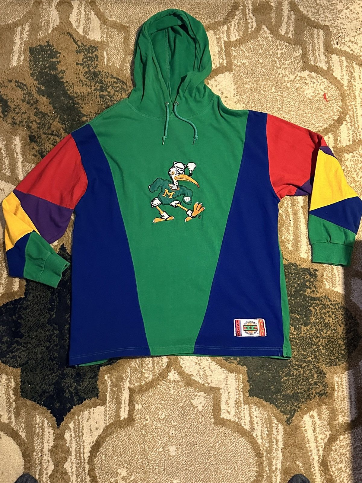 Vintage Rare Vintage Miami Hurricanes Light Weight Hoody Size US L / EU 52-54 / 3 - 1 Thumbnail
