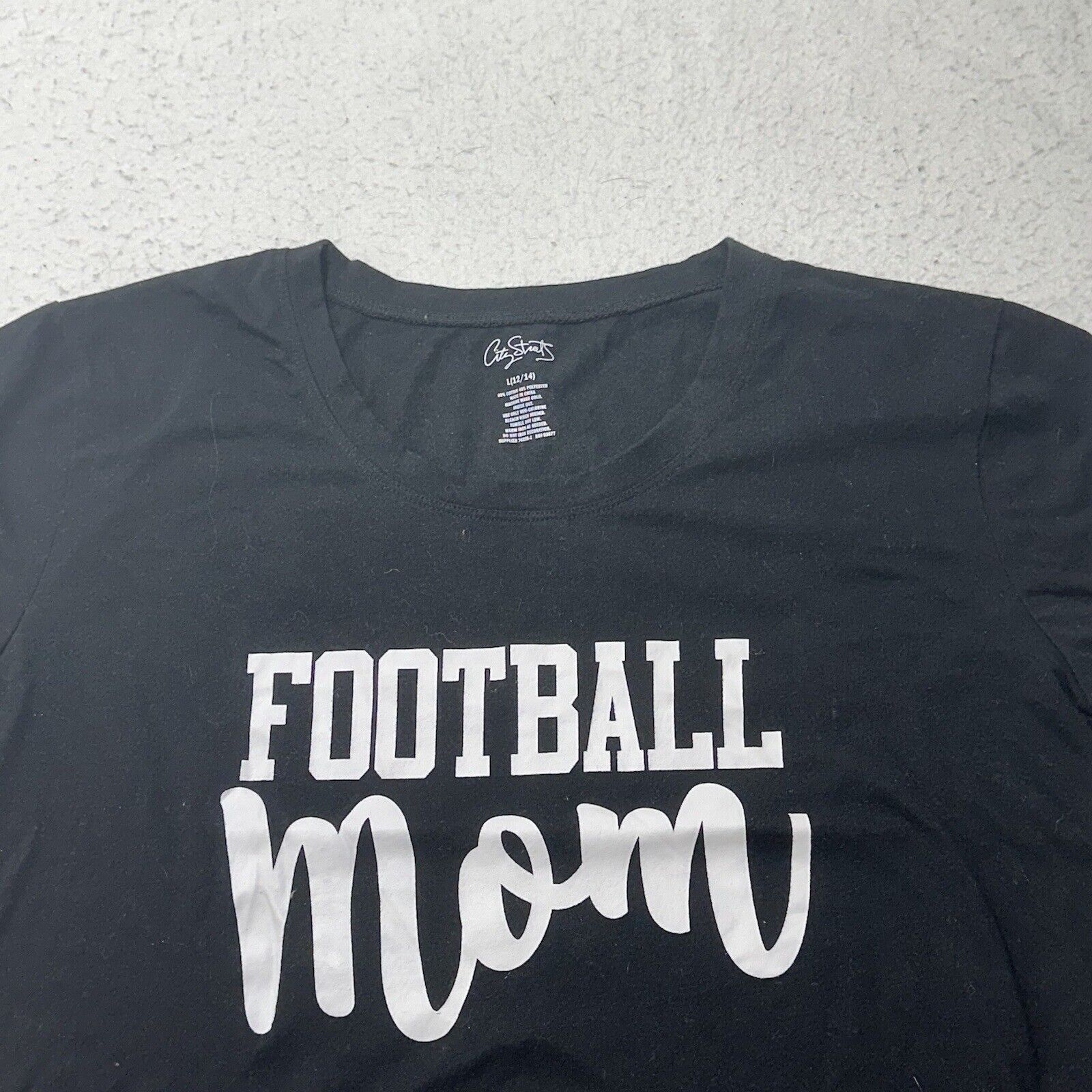 City Streets City Streets Large Football Mom Black Graphic T Shirt Size L / US 10 / IT 46 - 4 Thumbnail