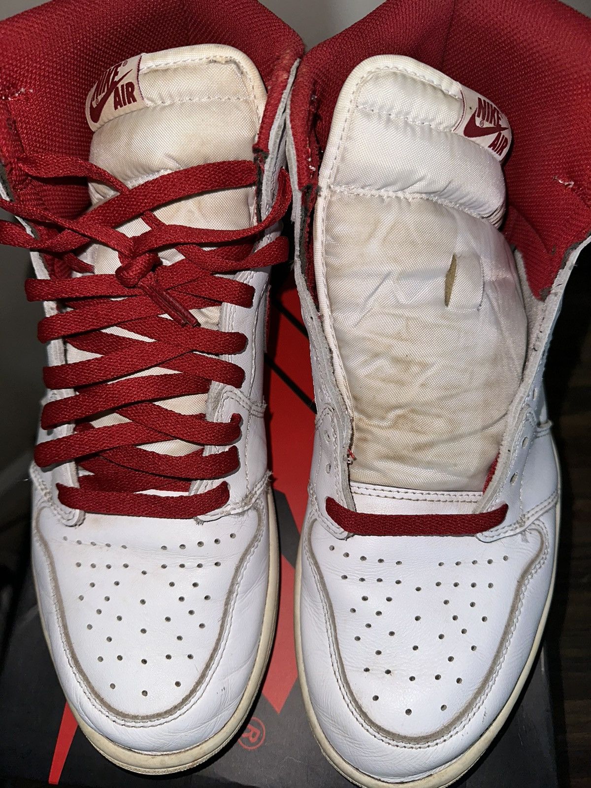 Jordan Brand × Nike Jordan 1 Metallic Red Size US 11 / EU 44 - 4 Thumbnail