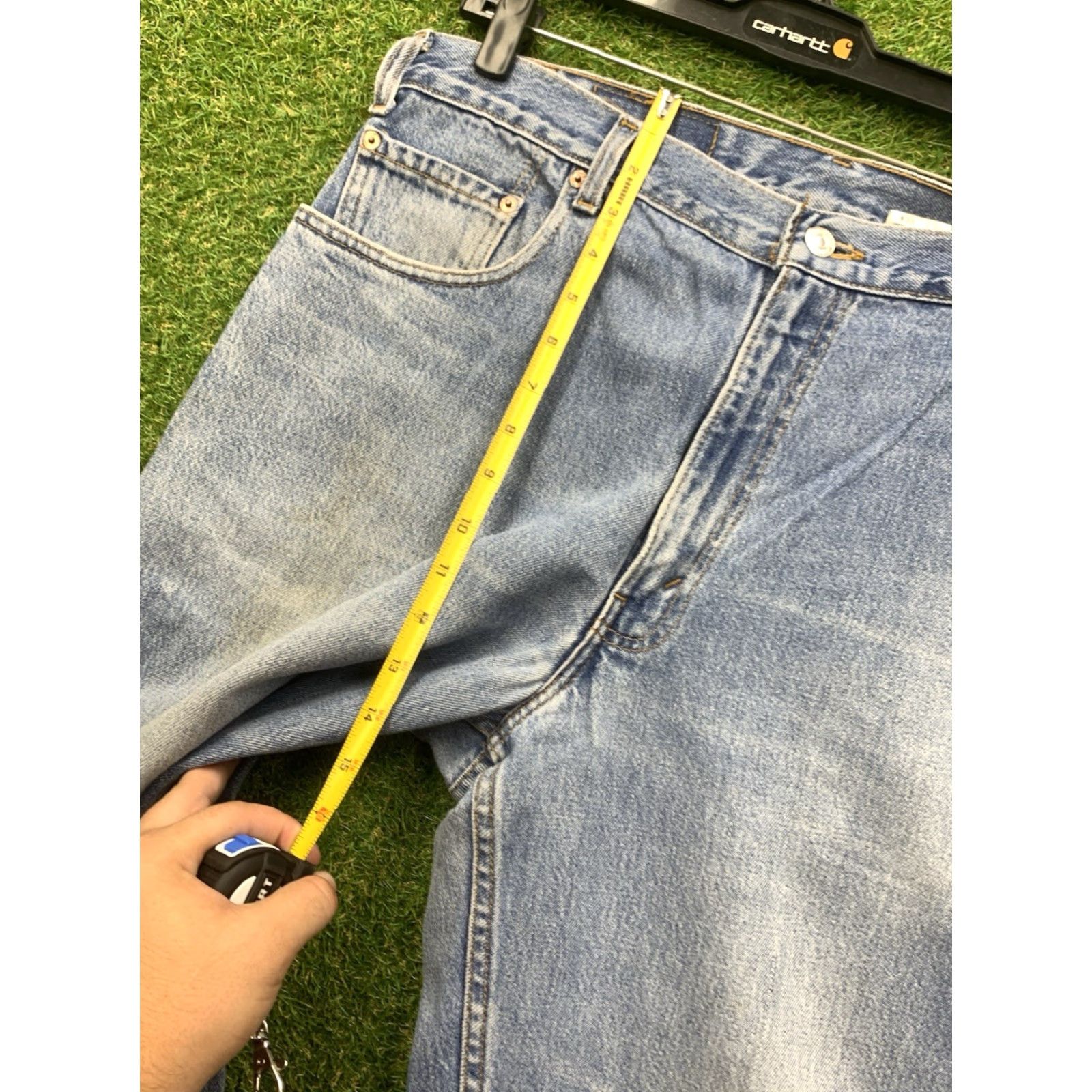 Levi's VINTAGE Levi's 560 Jeans Mens 36x32 Light Wash 90s Work Tapered Size US 36 / EU 52 - 4 Thumbnail