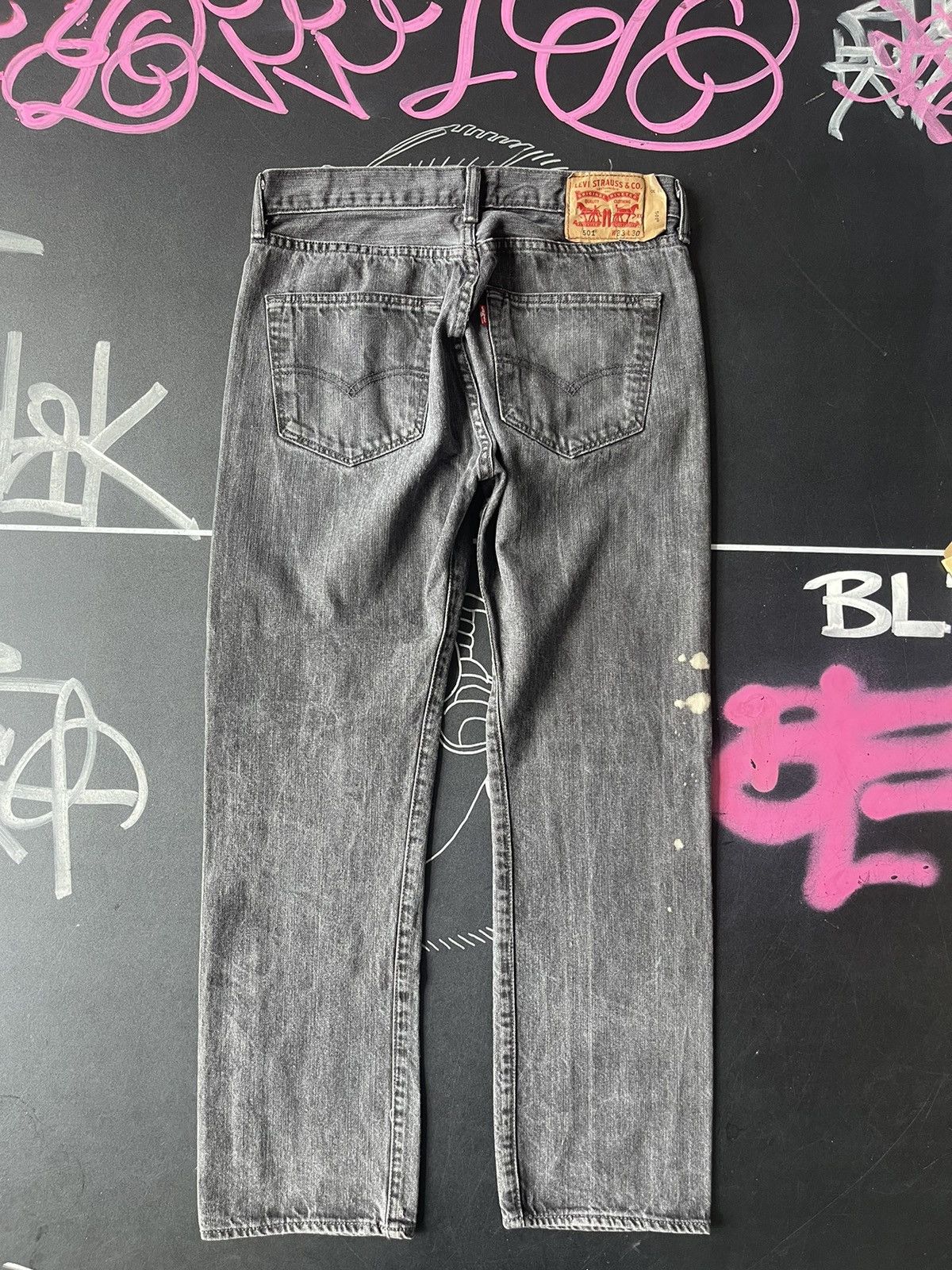 Levi's × Levi's Vintage Clothing Levi’s 501 33W x 30L faded black Size US 30 / EU 46 - 2 Thumbnail