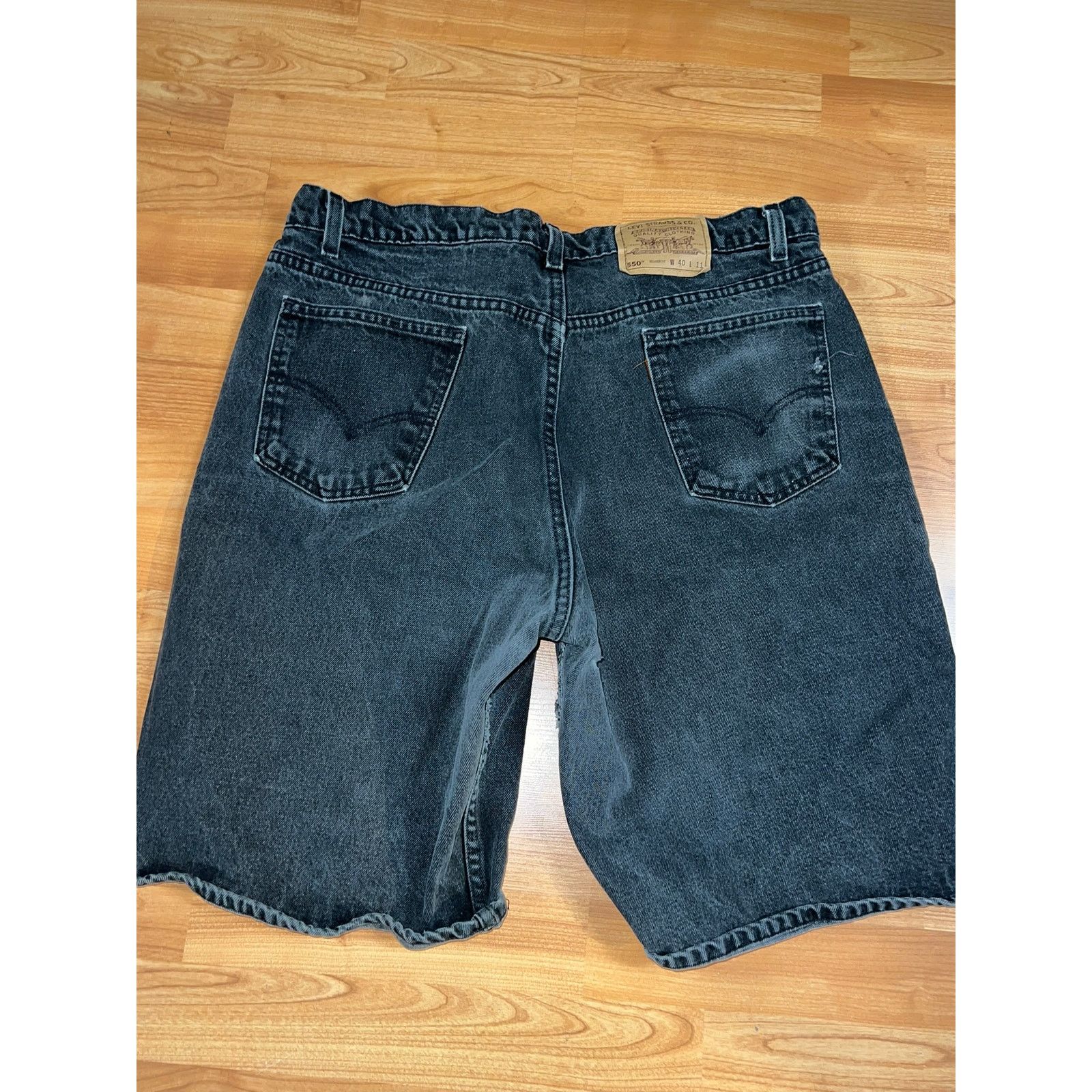 Levi's Vintage Levi Shorts 550 Relaxed Fit USA Orange Tab 40x11 Size US 40 / EU 56 - 2 Thumbnail