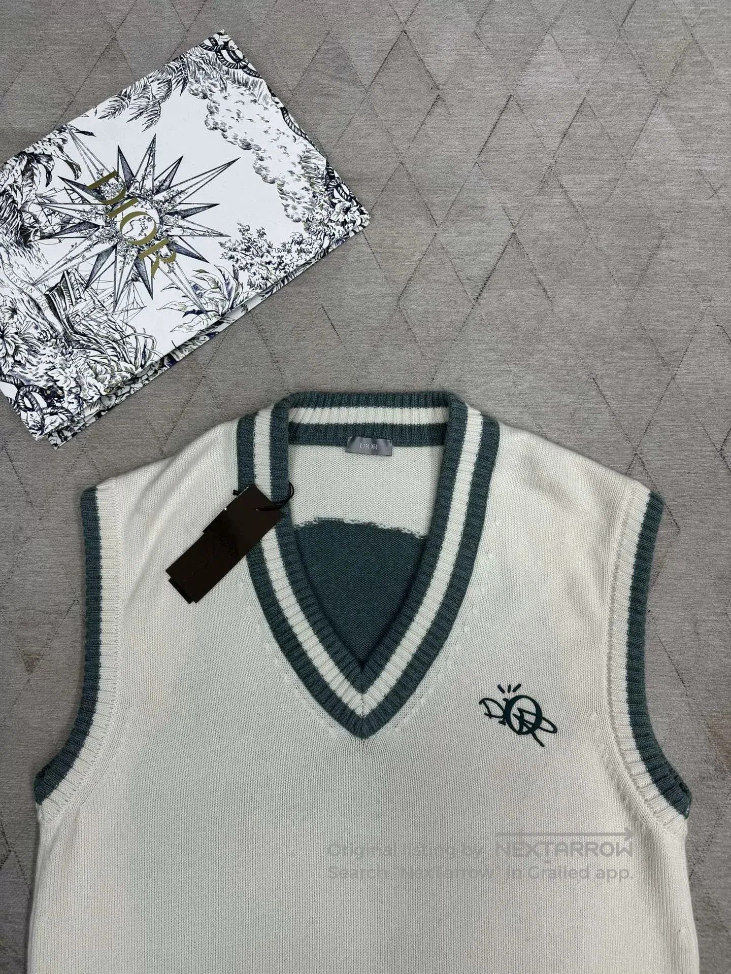 Dior Dior Autumn Winter Cashmere Knit Vest. Size US M / EU 48-50 / 2 - 2 Thumbnail