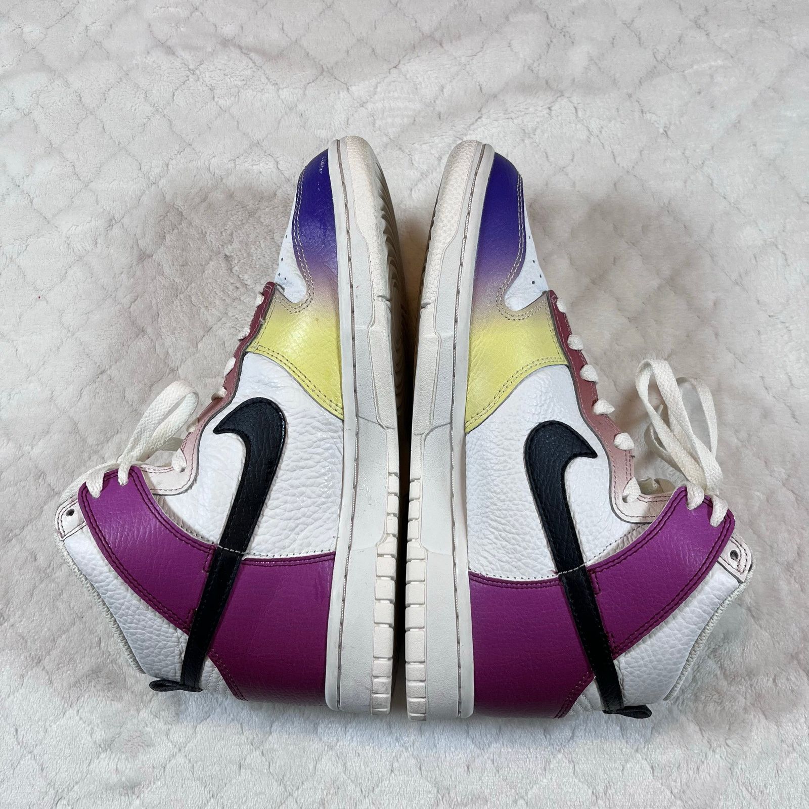 Nike Nike Dunk High Multi-Color Gradient FD0802-100 Women’s Sz 8 Size US 8 / IT 38 - 4 Thumbnail
