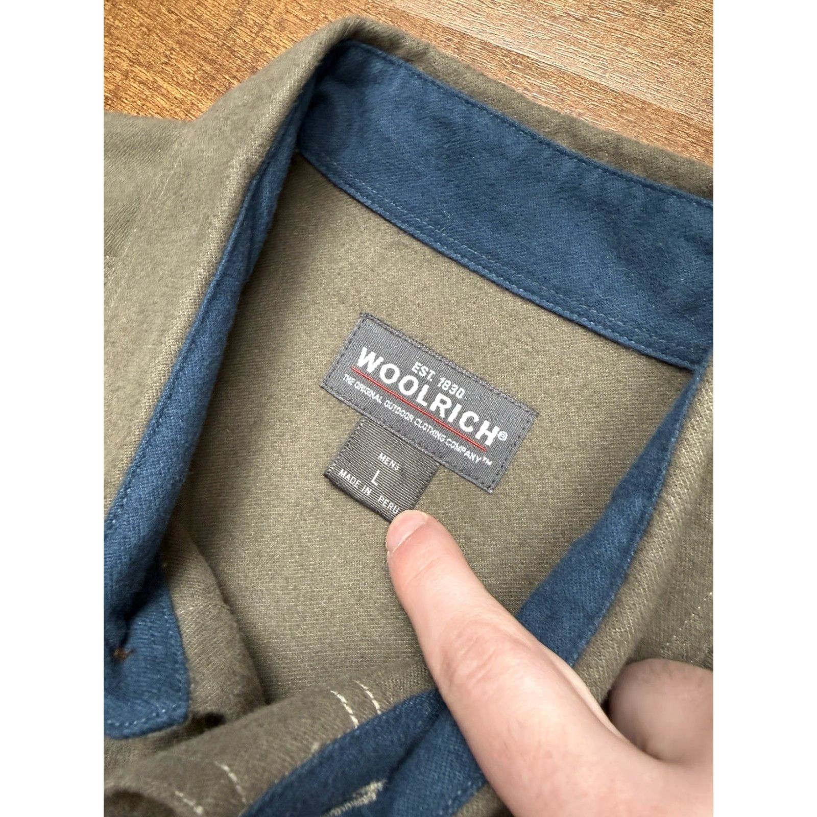Vintage VINTAGE Woolrich Sportsman Button-Up Shirt Men’s Large Green Chamois Long Sleeve Elbow Patch Collared USA Shirt Men Green Buttons Size US L / EU 52-54 / 3 - 4 Thumbnail