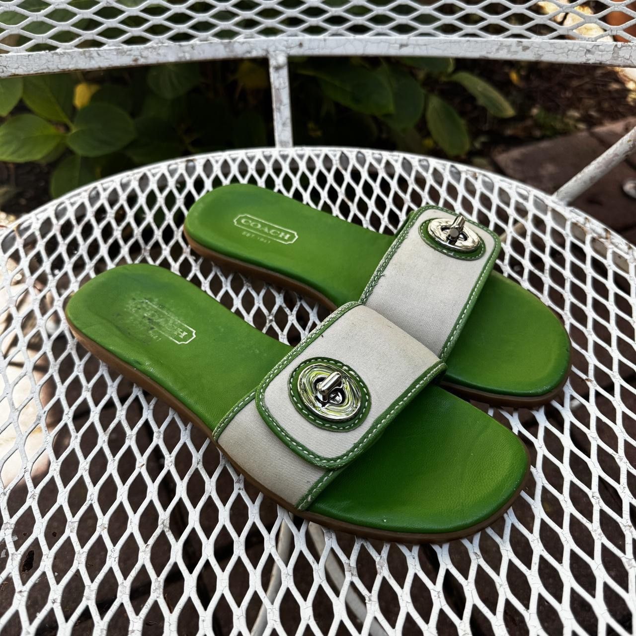 Coach Coach Legacy Turnlock Green & Cream Sandals Size US 7.5 / IT 37.5 - 1 Thumbnail