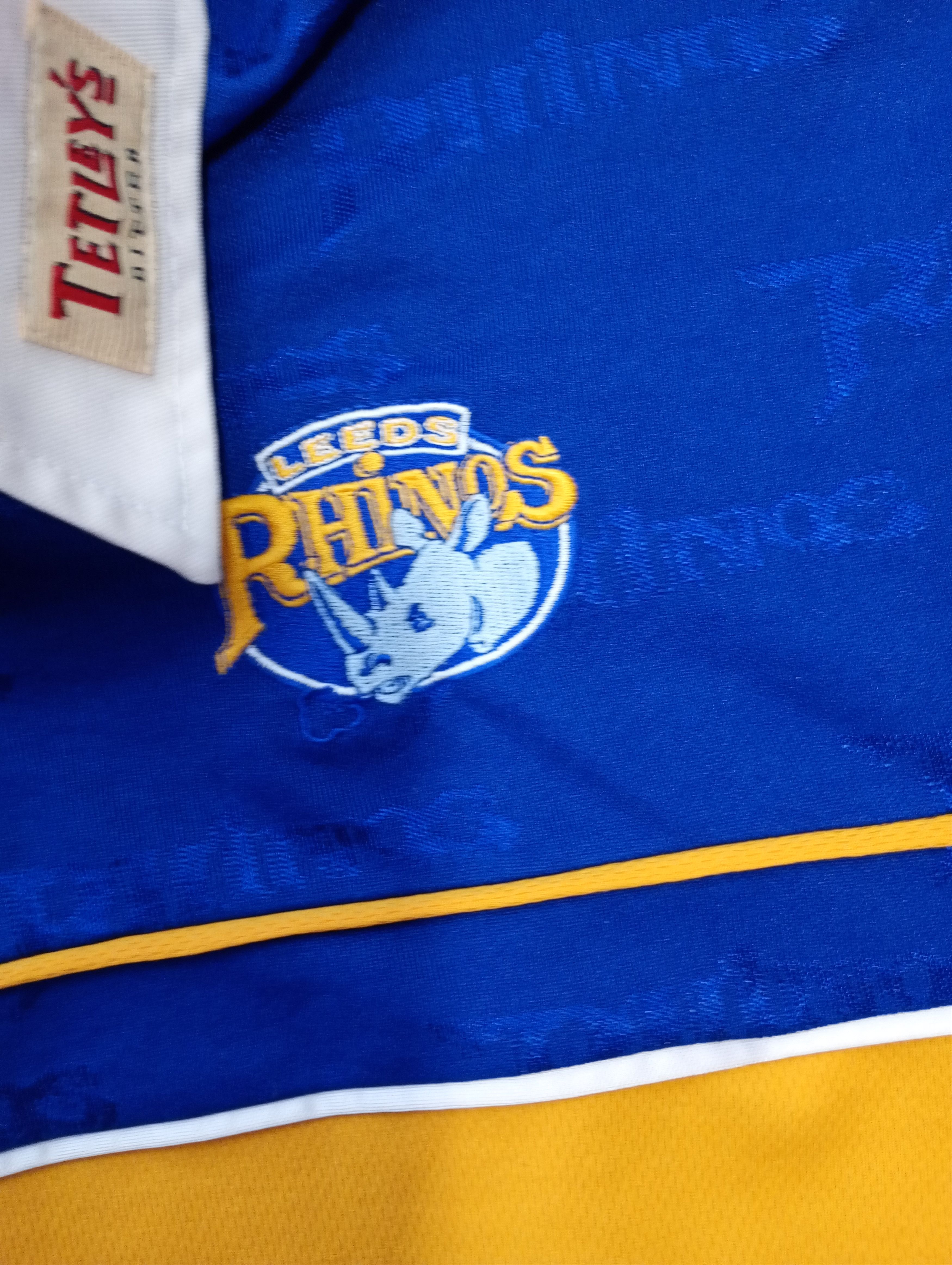 Asics Asiscs Leeds Rhinos Home Rugby Shirt 2000 Size US L / EU 52-54 / 3 - 11 Thumbnail