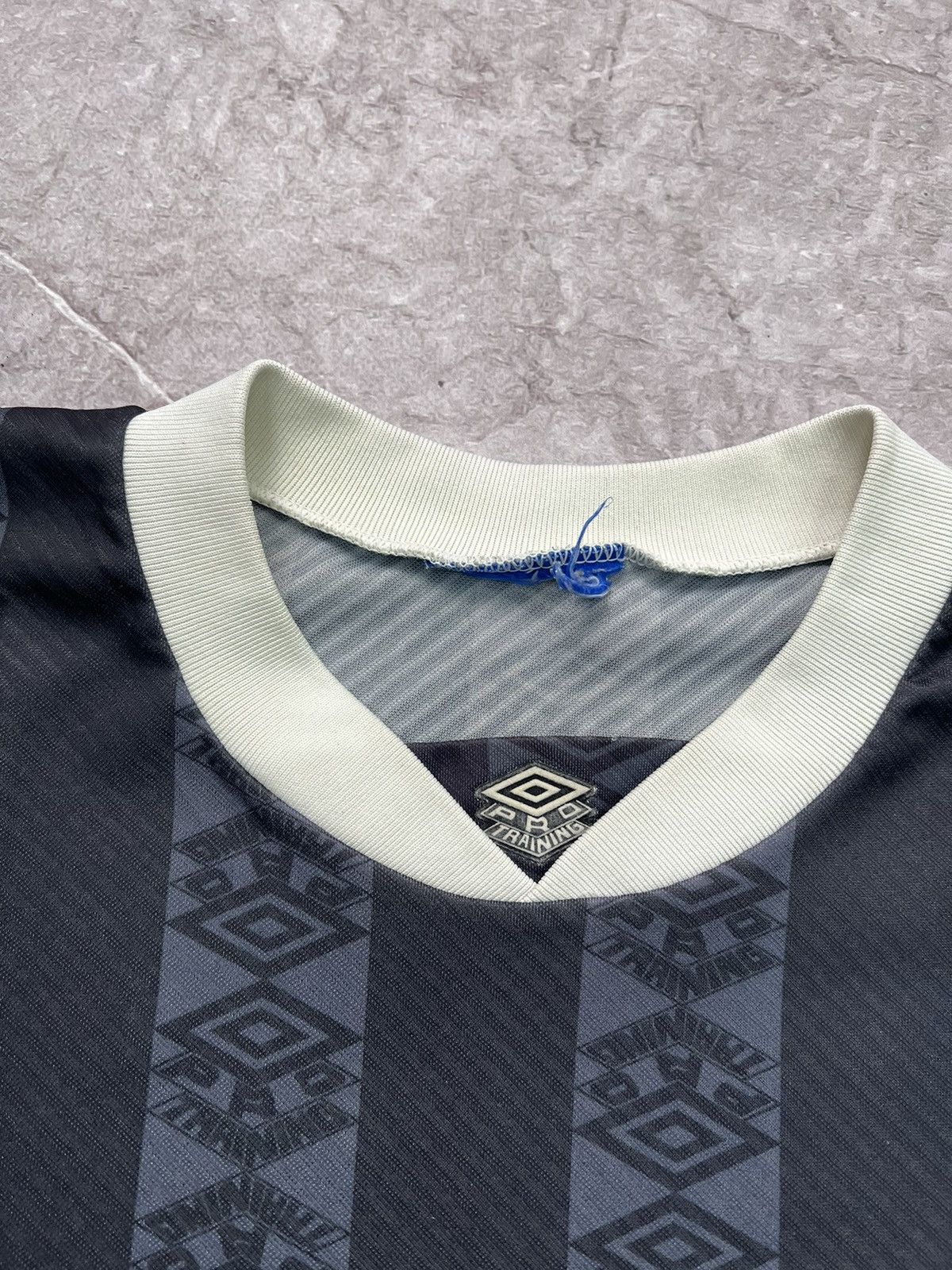 Umbro × Vintage vintage VETEMENTS STYLE UMBRO training shirt 90s Size US L / EU 52-54 / 3 - 6 Thumbnail
