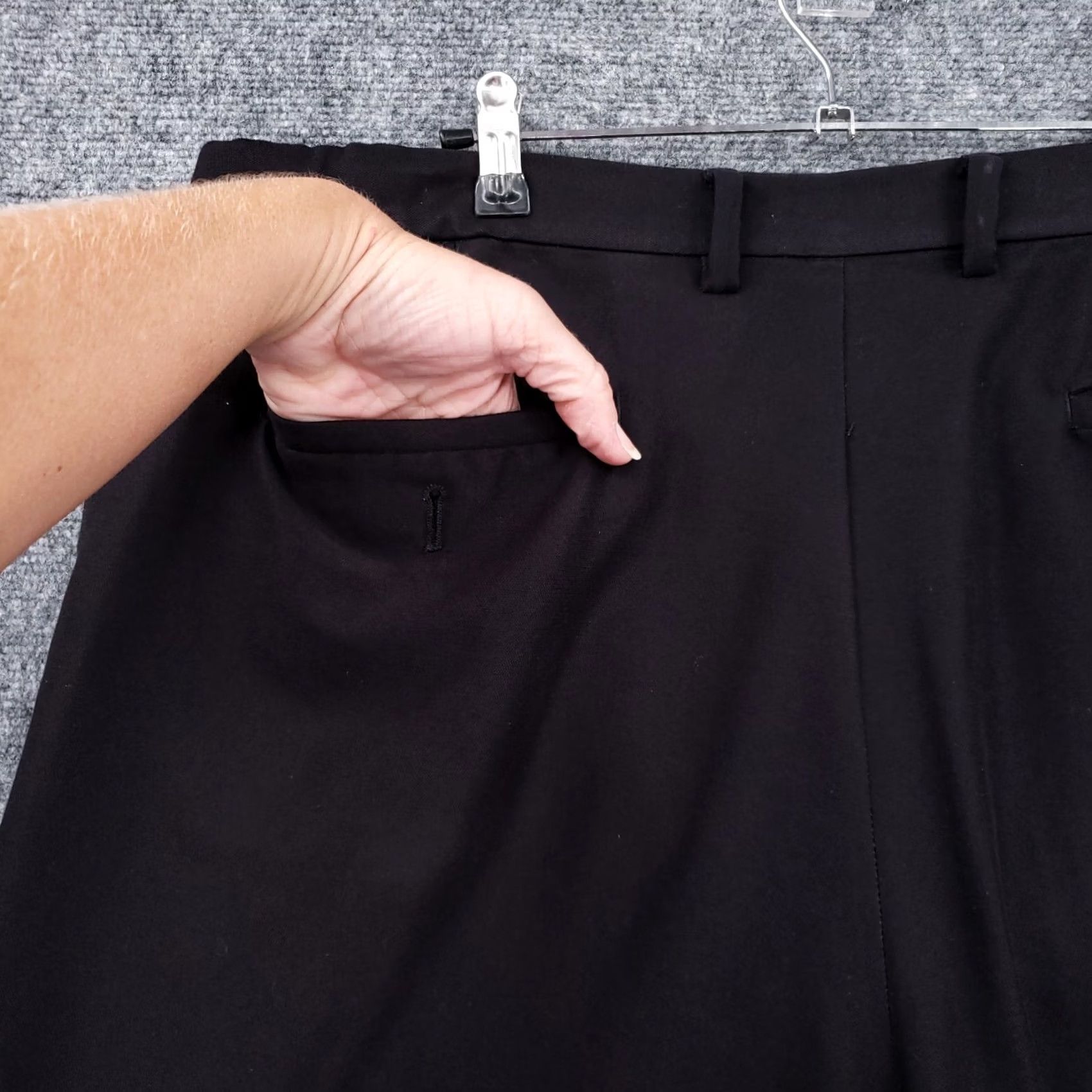 Chaps Chaps Shorts Mens 42 Black Golf Chino Mid Rise Flat Front Active Performance Size US 42 / EU 58 - 7 Thumbnail