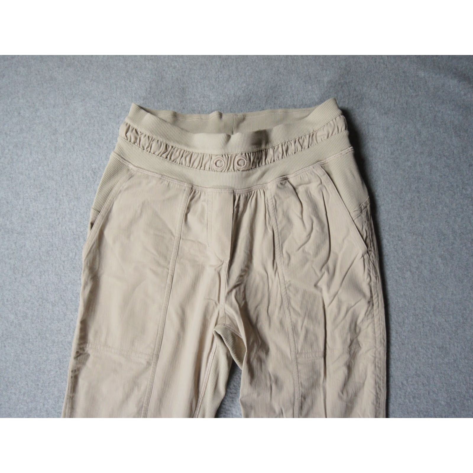 Lululemon Lululemon Pants Womens 2 Beige Jogger Dance Studio Active Casual Comfort Regular Size Type: Regular Inseam 24.5 in Pockets Size 26" / US 2 / IT 38 - 2 Thumbnail