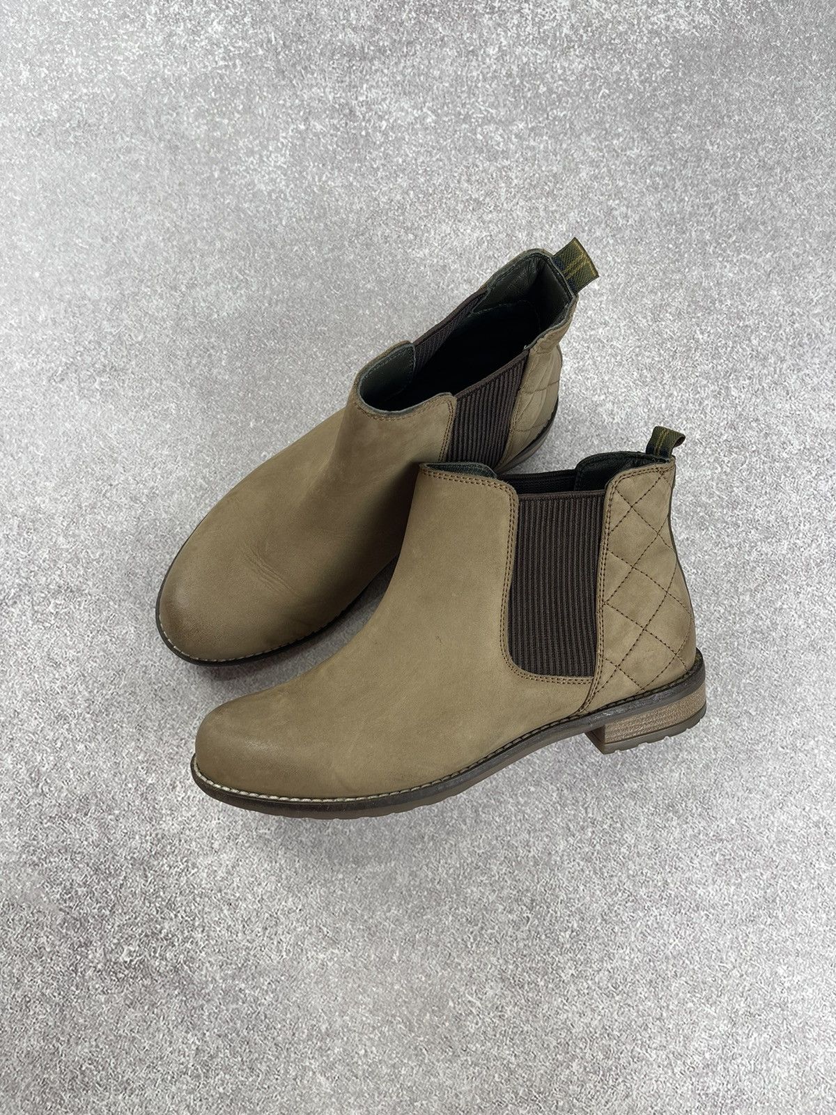 Barbour Barbour Abigail Quilt Chelsea Mid Ankle Leather Boots Size US 6.5 / IT 36.5 - 1 Thumbnail