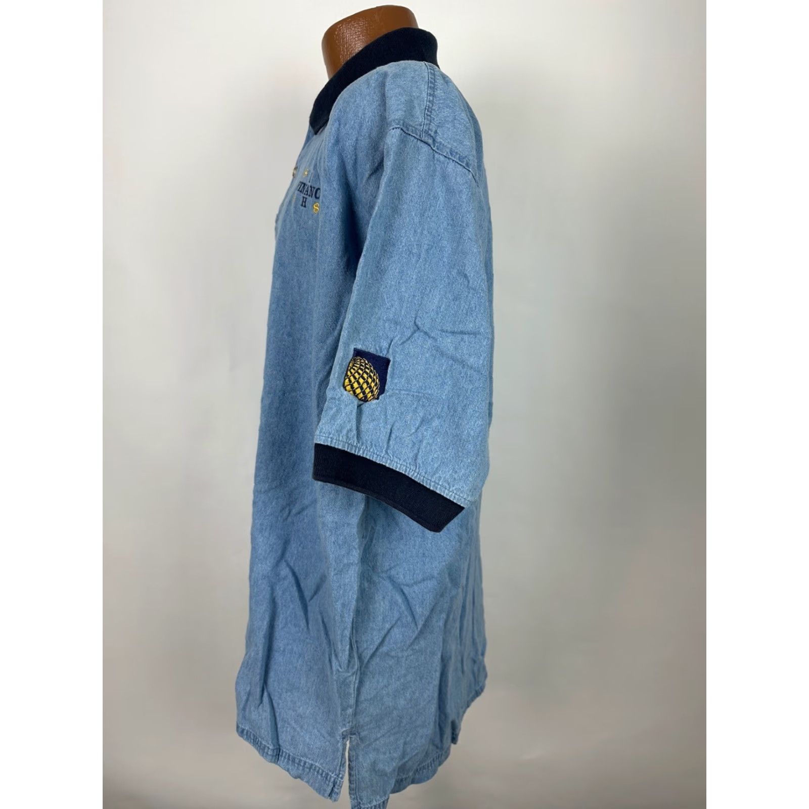 Vintage VINTAGE Continental Airlines Polo Shirt Men L Oversized Denim Shirt Polo 90s Casual Mens Clothing Size US L / EU 52-54 / 3 - 7 Thumbnail