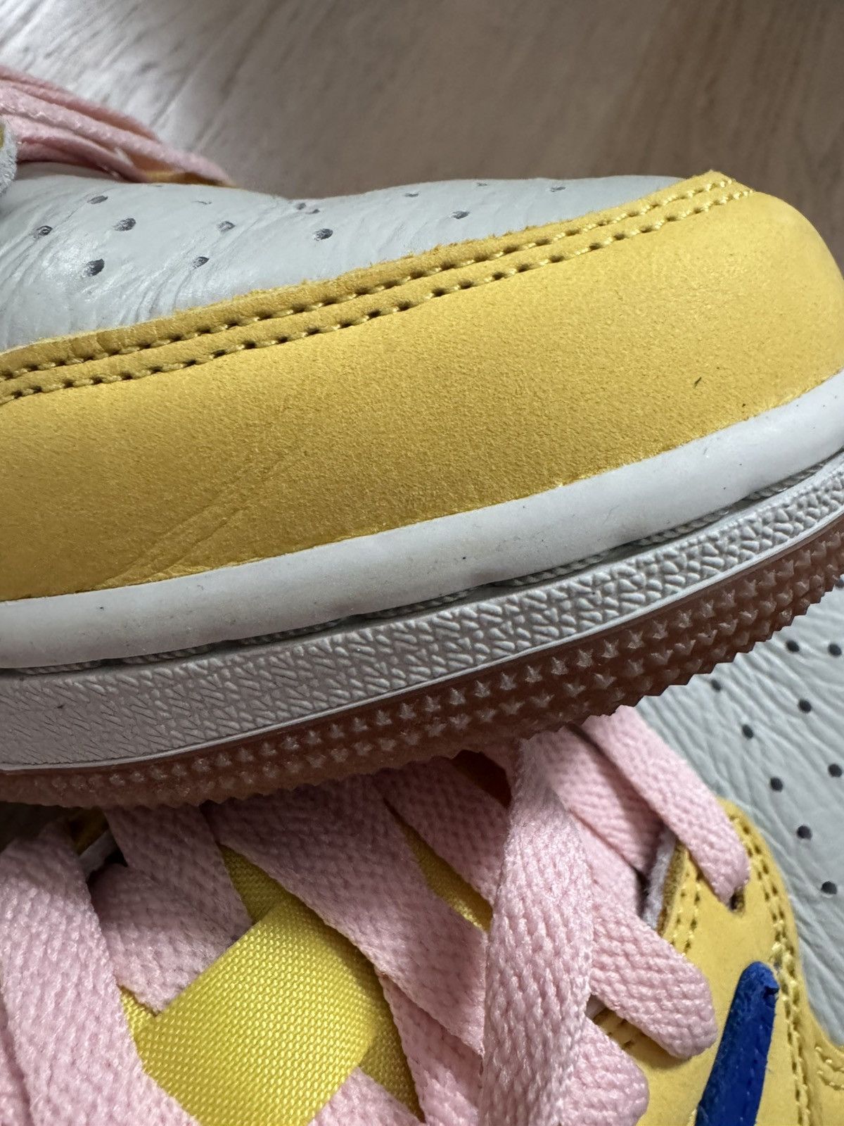 Nike × Travis Scott Air Jordan x Travis Scott Air Jordan 1 Low 0g US10.5 Canary Size US 10.5 / EU 43-44 - 25 Thumbnail