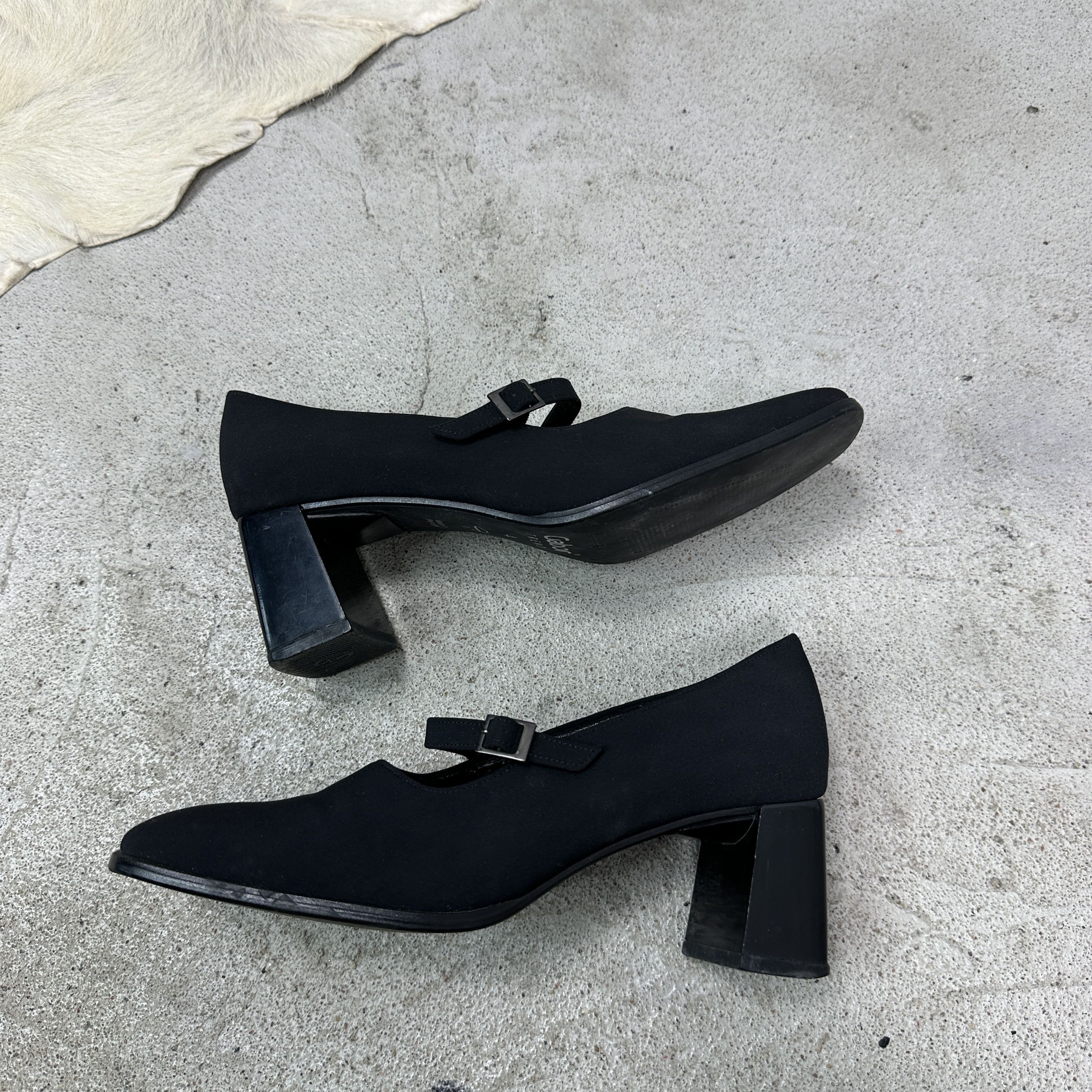 Vintage Vintage Avant Garde Mary Jane Square Toe Heels Y2K Size US 6.5 / IT 36.5 - 8 Thumbnail