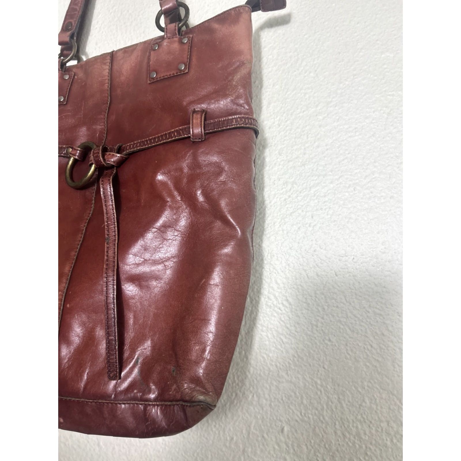 The Territory Ahead VINTAGE Territory Ahead Brown Leather Shoulder Bag Distressed Large Tote Women 14.5x12x3 Mens? Women? Size ONE SIZE - 6 Thumbnail