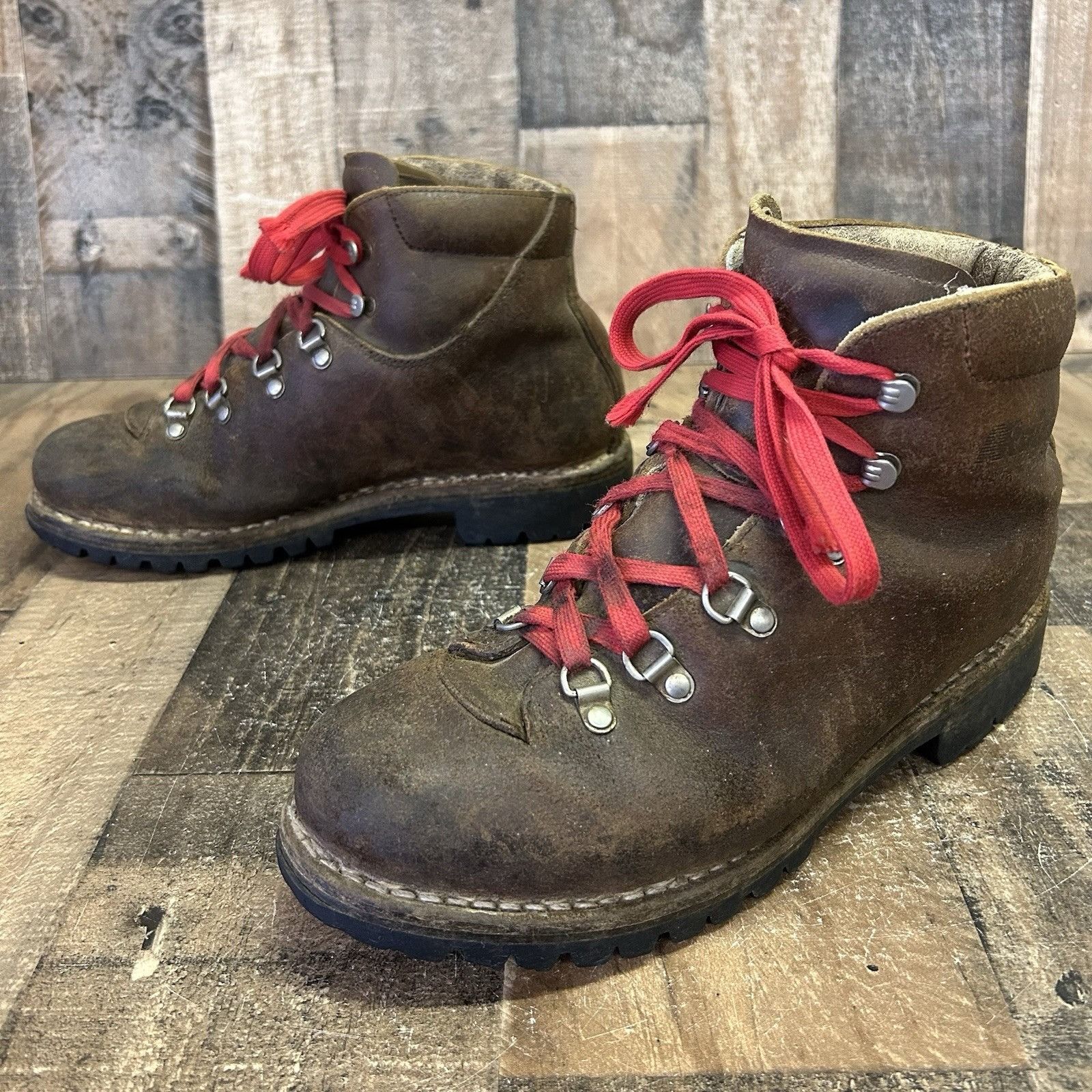 Vintage Raichle Vintage Hiking Mountaineering Boots Mens 8.5 M Size US 8.5 / EU 41-42 - 1 Thumbnail