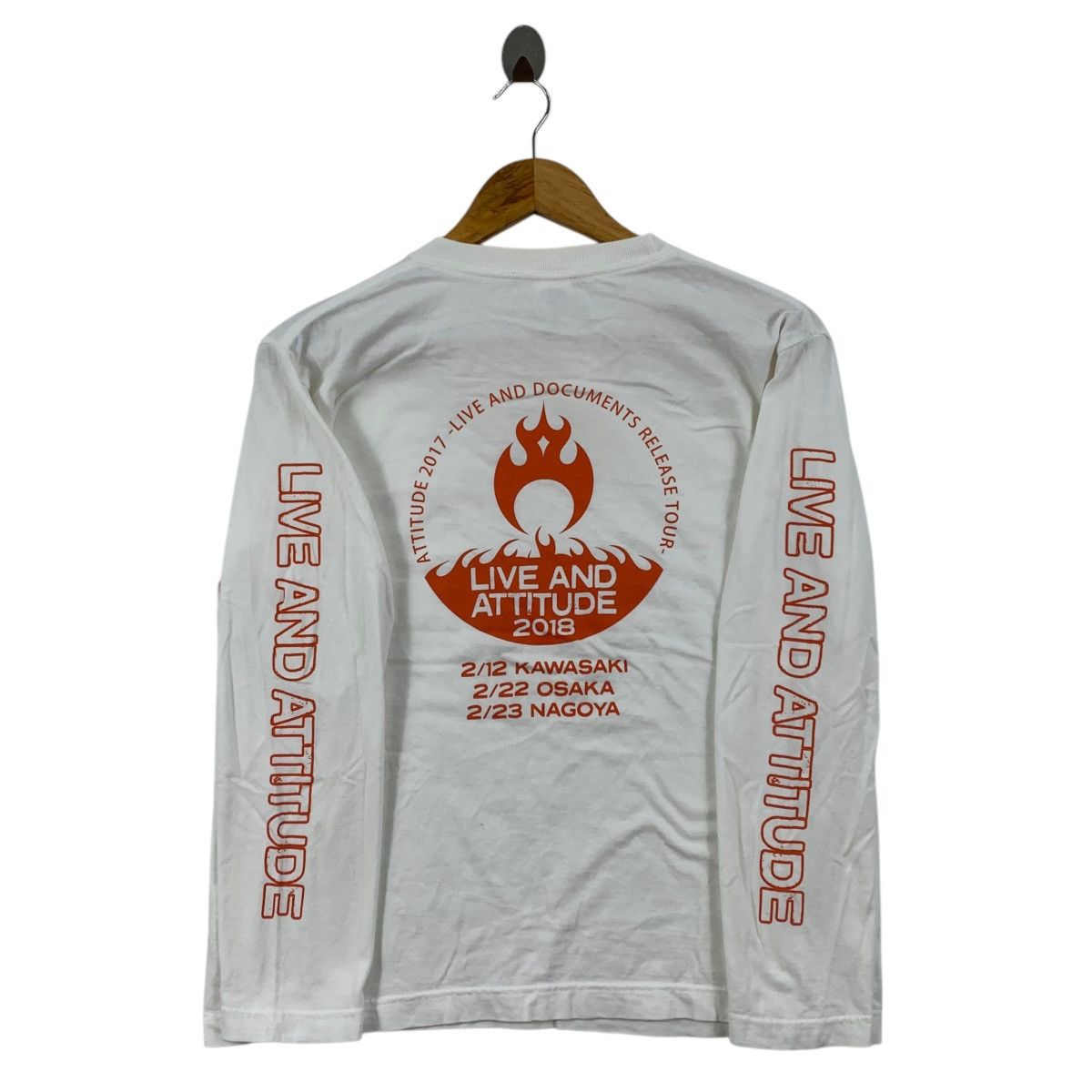 Japanese Brand LIVE And ATTITUDE ANTHEM 2018 Tour Japanese Band White Shirt Size US M / EU 48-50 / 2 - 1 Thumbnail