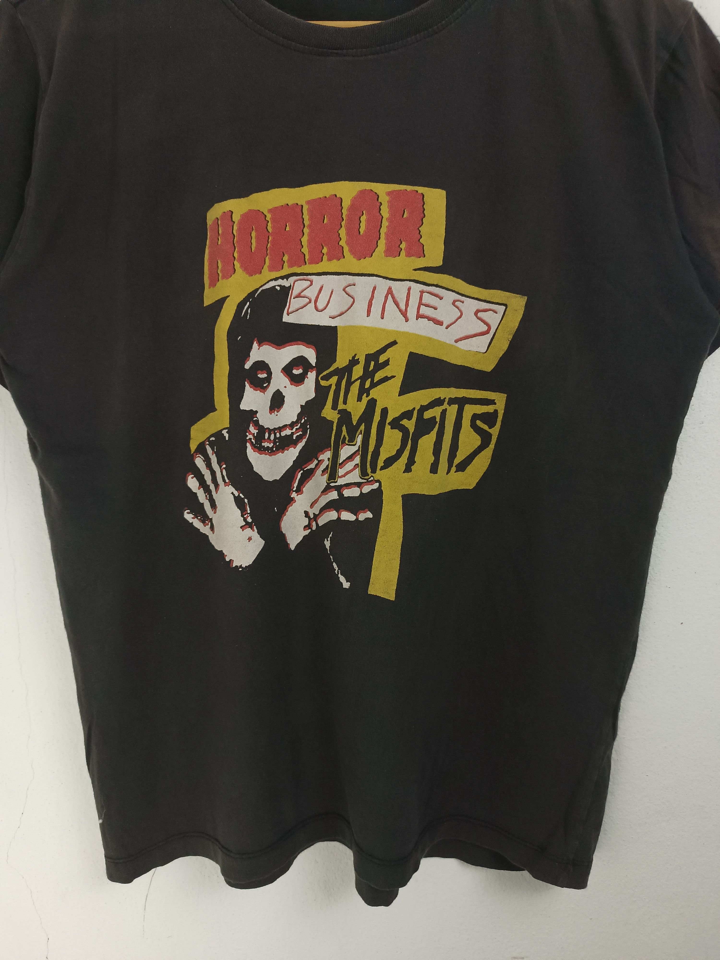 Band Tees THRASHED FADED VINTAGE THE MISFITS HORROR BUSINESS DANZIG Ts Size US M / EU 48-50 / 2 - 6 Thumbnail