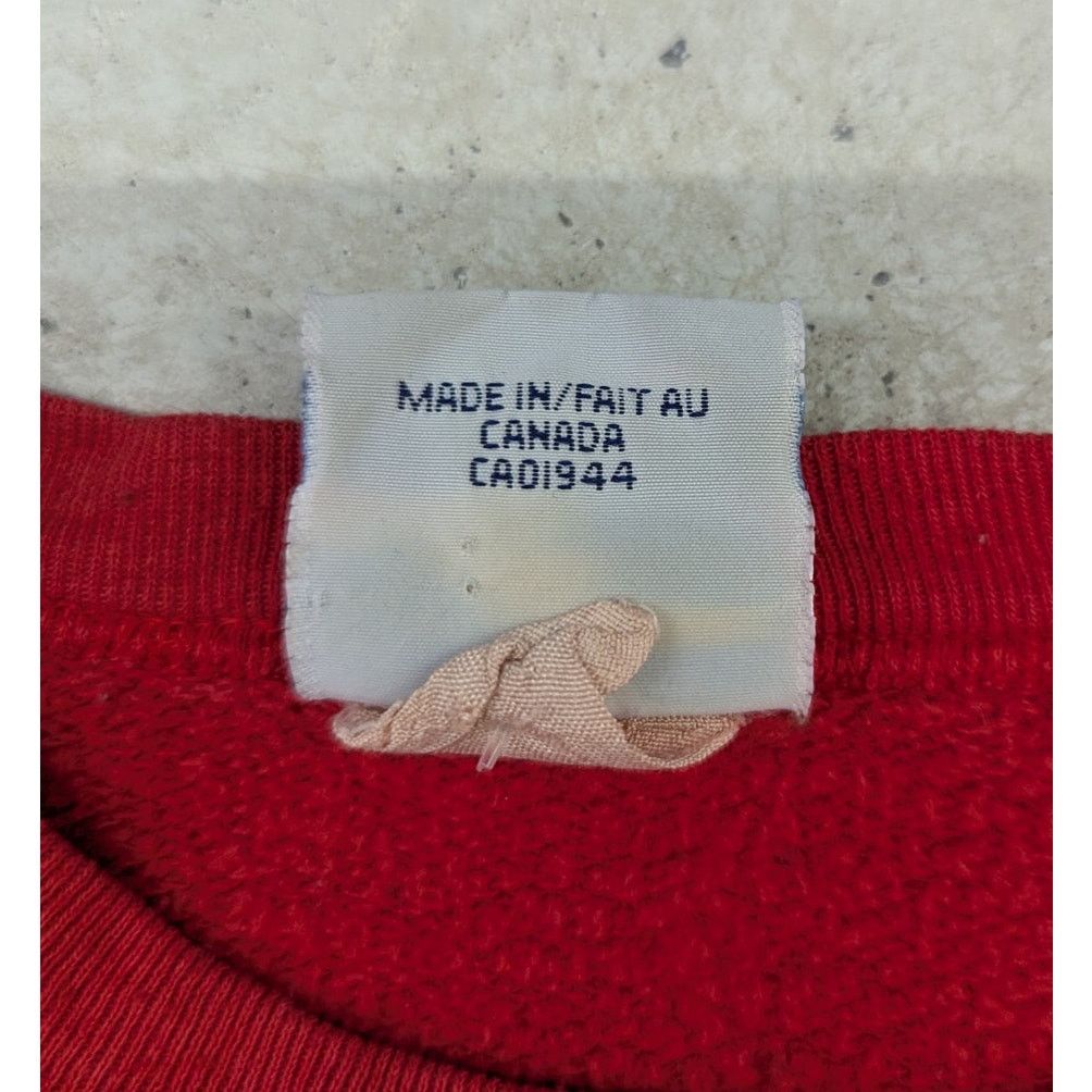 Nike × Vintage Vintage Nike rare tag Made in Canada crew neck sweater Size US M / EU 48-50 / 2 - 3 Thumbnail