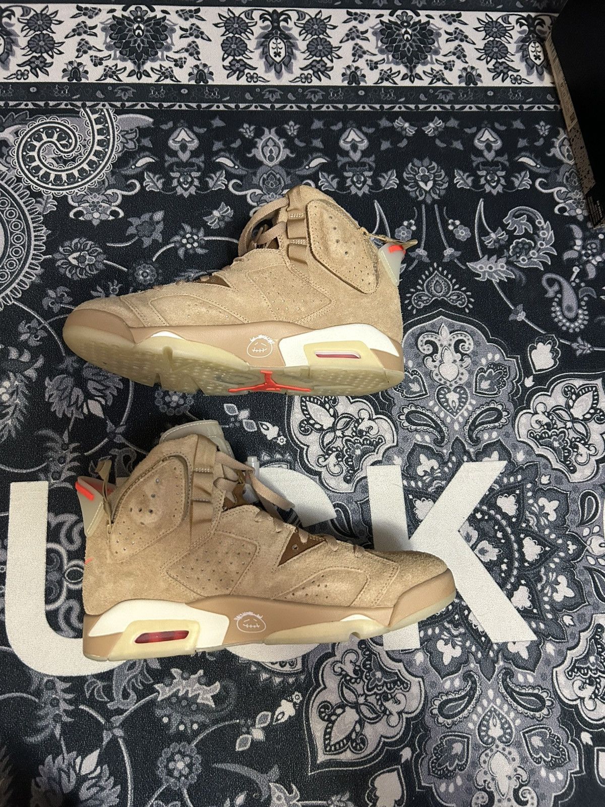 Jordan Brand × Travis Scott Travis Scott Jordan 6 Khaki Size US 11 / EU 44 - 3 Thumbnail