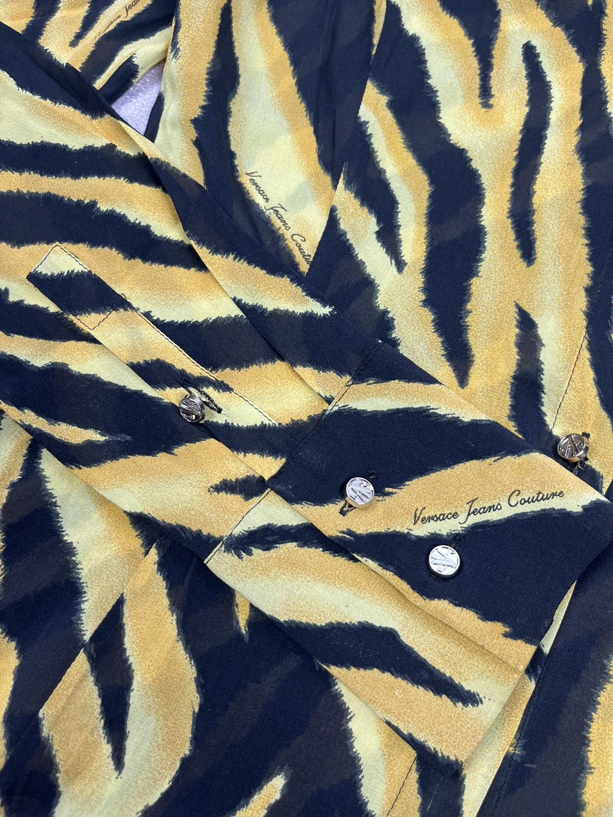 Versace Jeans Couture 🔥Versace Jeans Couture women abstrac silk Longsleeve shirt Size XS / US 0-2 / IT 36-38 - 7 Thumbnail