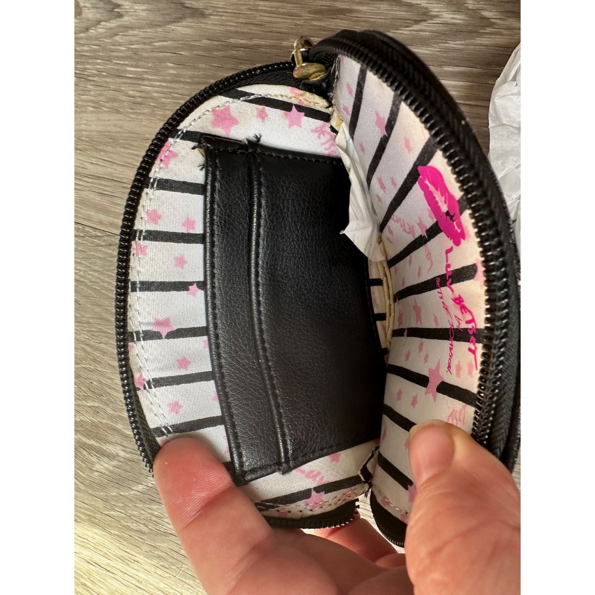 Betsey Johnson LUV BETSEY By Betsey Johnson Black and White Cat Purse/Wrist Size ONE SIZE - 13 Thumbnail
