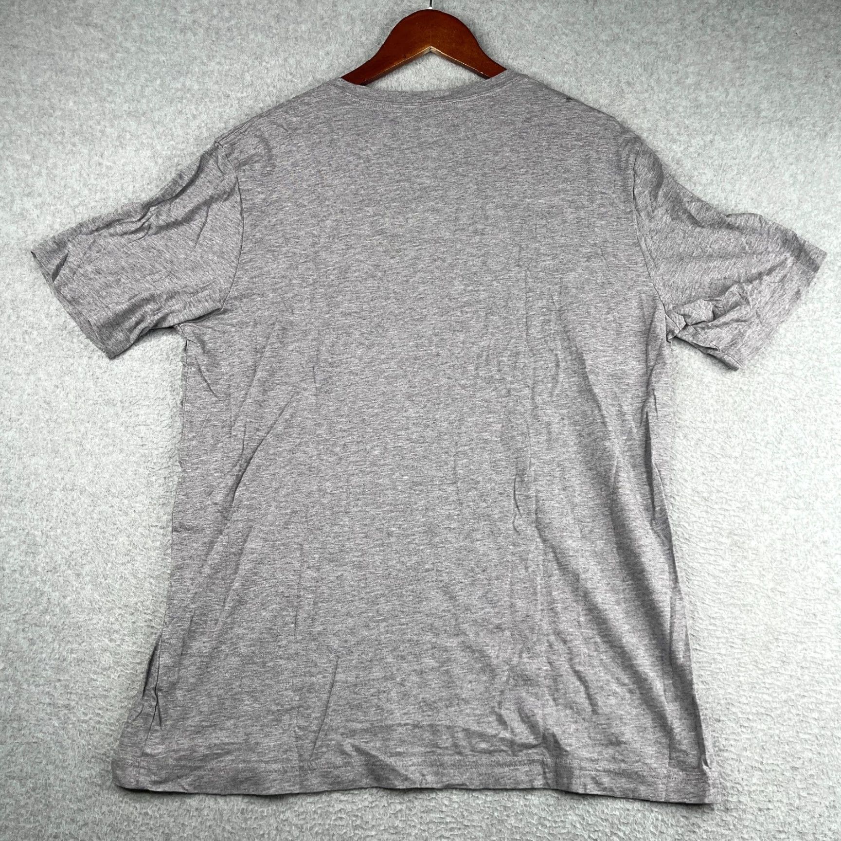 TravisMathew Travis Mathew T-Shirt Large Gray Heather Graphic Print Crew Neck Short Sleeve Size US L / EU 52-54 / 3 - 4 Thumbnail