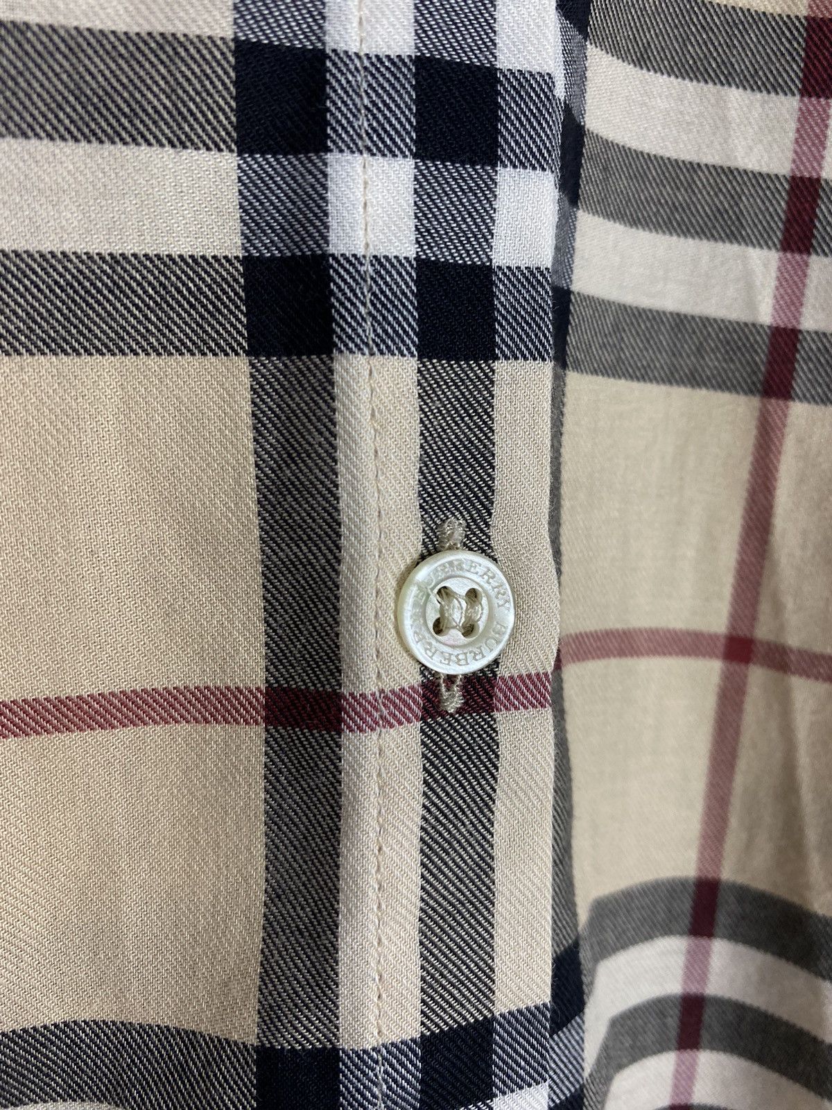 Burberry 1990s Vintage Burberry London Nova Check 3/4 Button Up Shirt Size L / US 10 / IT 46 - 7 Thumbnail